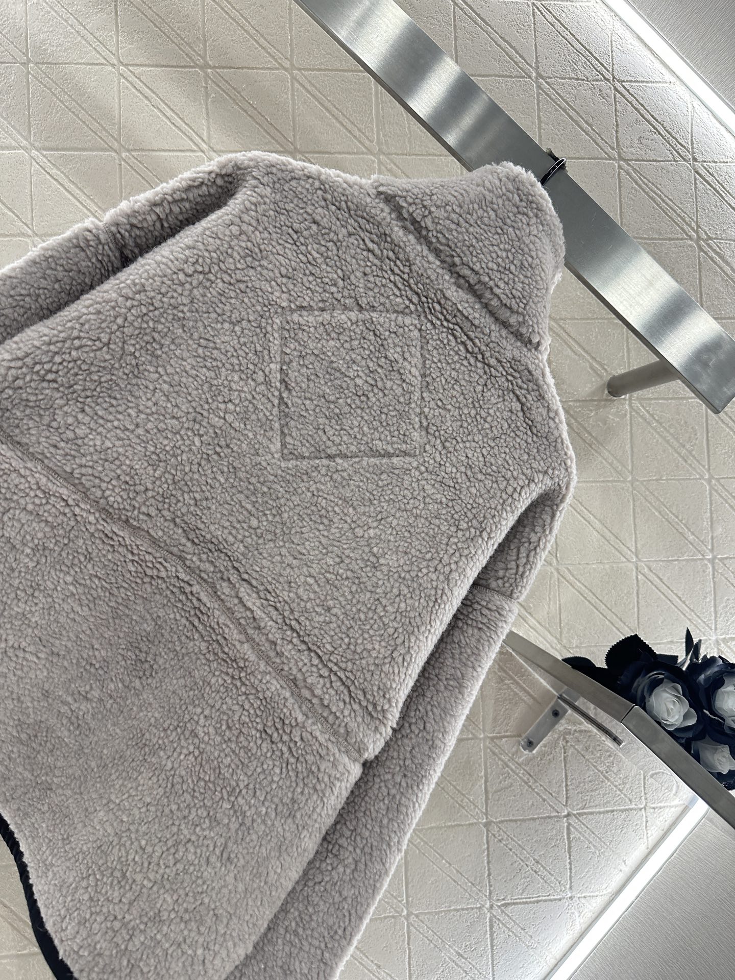 ♥Canada goos♥2025新品上架 泰迪毛绒外套通体饰以泰迪毛绒材质，质感柔软舒适，时髦洋气，立