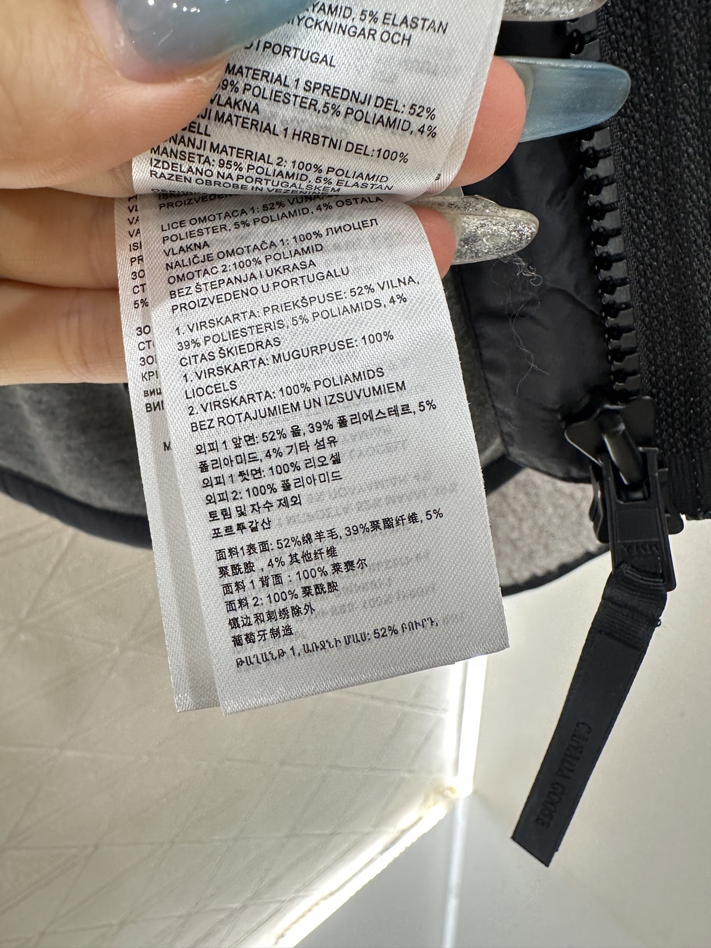 ♥Canada goos♥2025新品上架 泰迪毛绒外套通体饰以泰迪毛绒材质，质感柔软舒适，时髦洋气，立