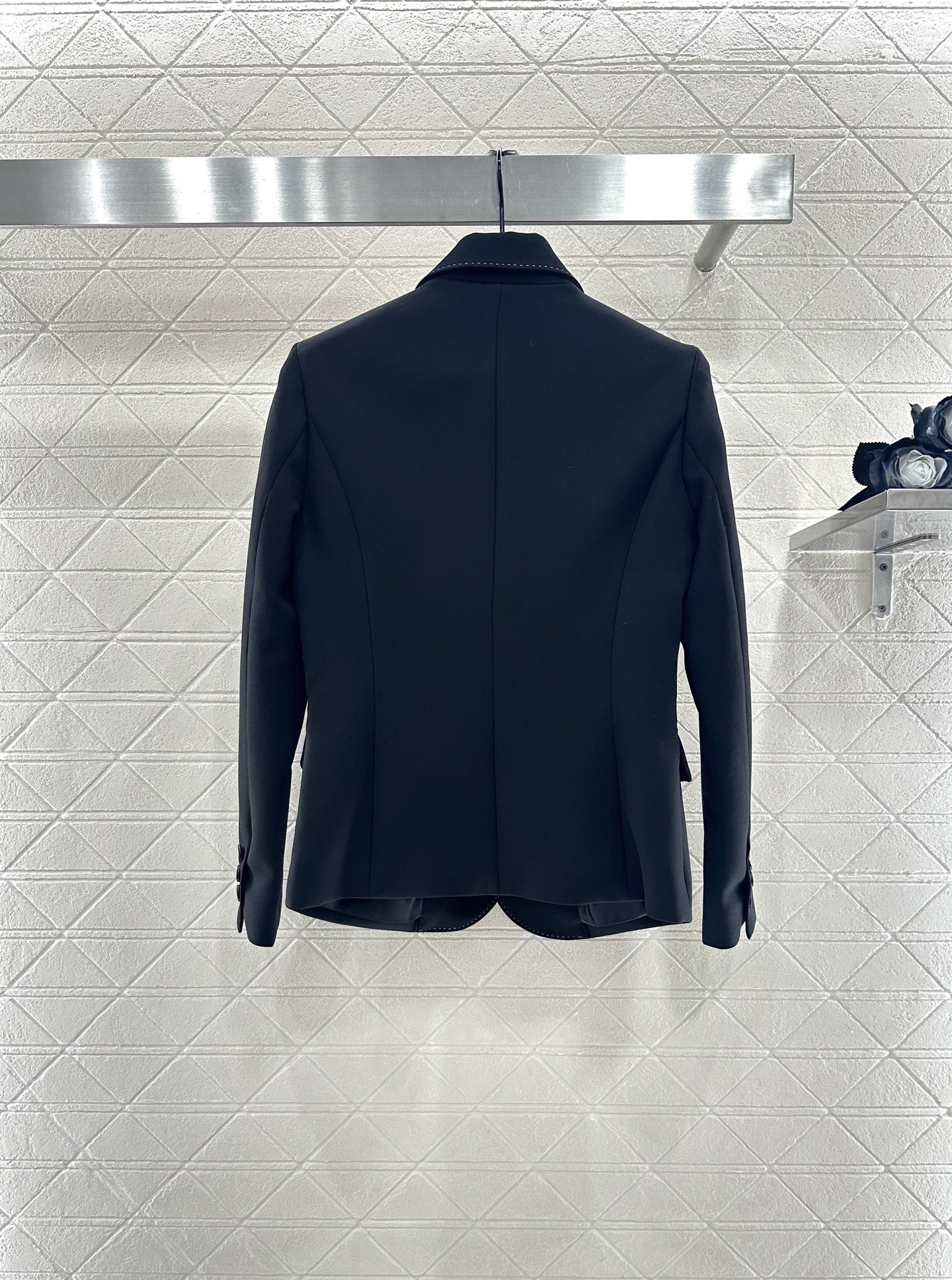 ♥Miumi*♥2025新品上架 西装外套百褶半裙套装定制YB进口醋酸材质，质感高级舒适，文艺复古感明显