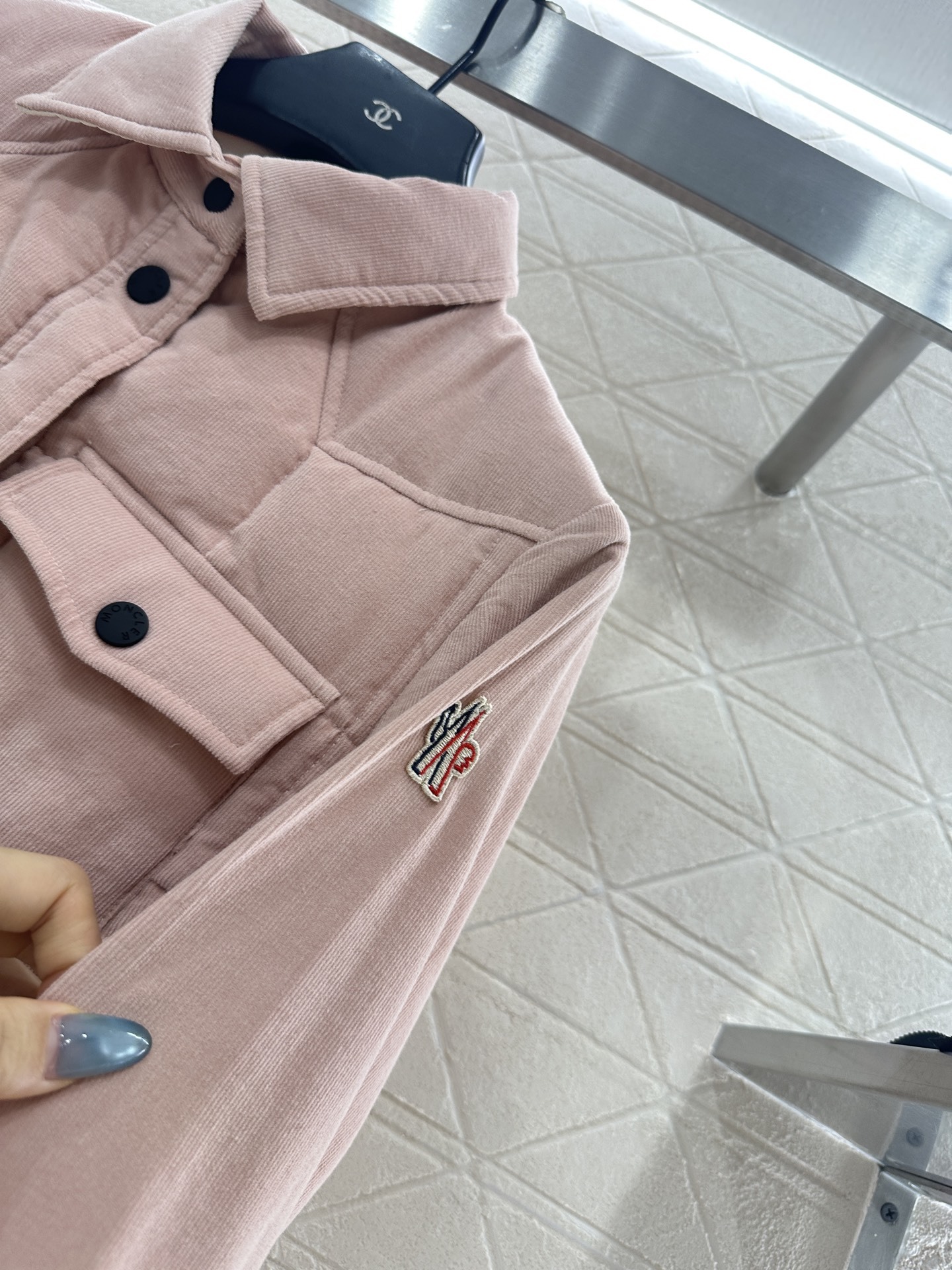 ♥Moncle*♥2025新品上架对称口袋翻领棉服灯芯绒外套定制YB进口灯芯绒材质,品相还原,质感高级,