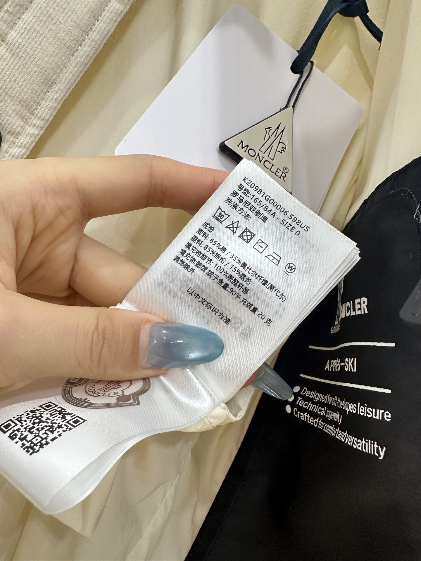 ♥Moncle*♥2025新品上架对称口袋翻领棉服灯芯绒外套定制YB进口灯芯绒材质,品相还原,质感高级,