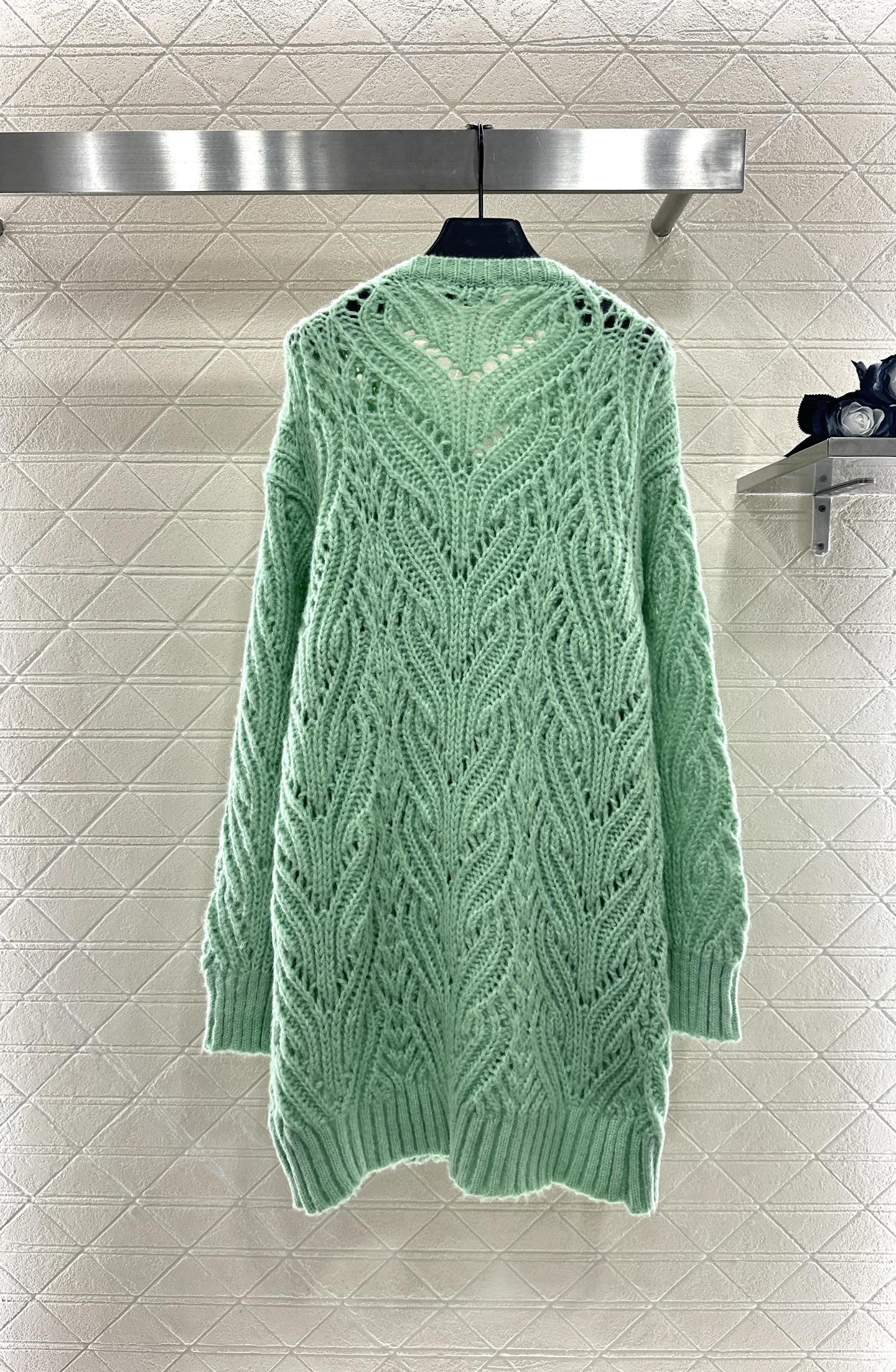 ♥Chane*♥2025新品上架 蝴蝶结镂空针织裙定制YB羊绒纱线织造，穿搭舒适，柔软细腻，针织连衣裙剪