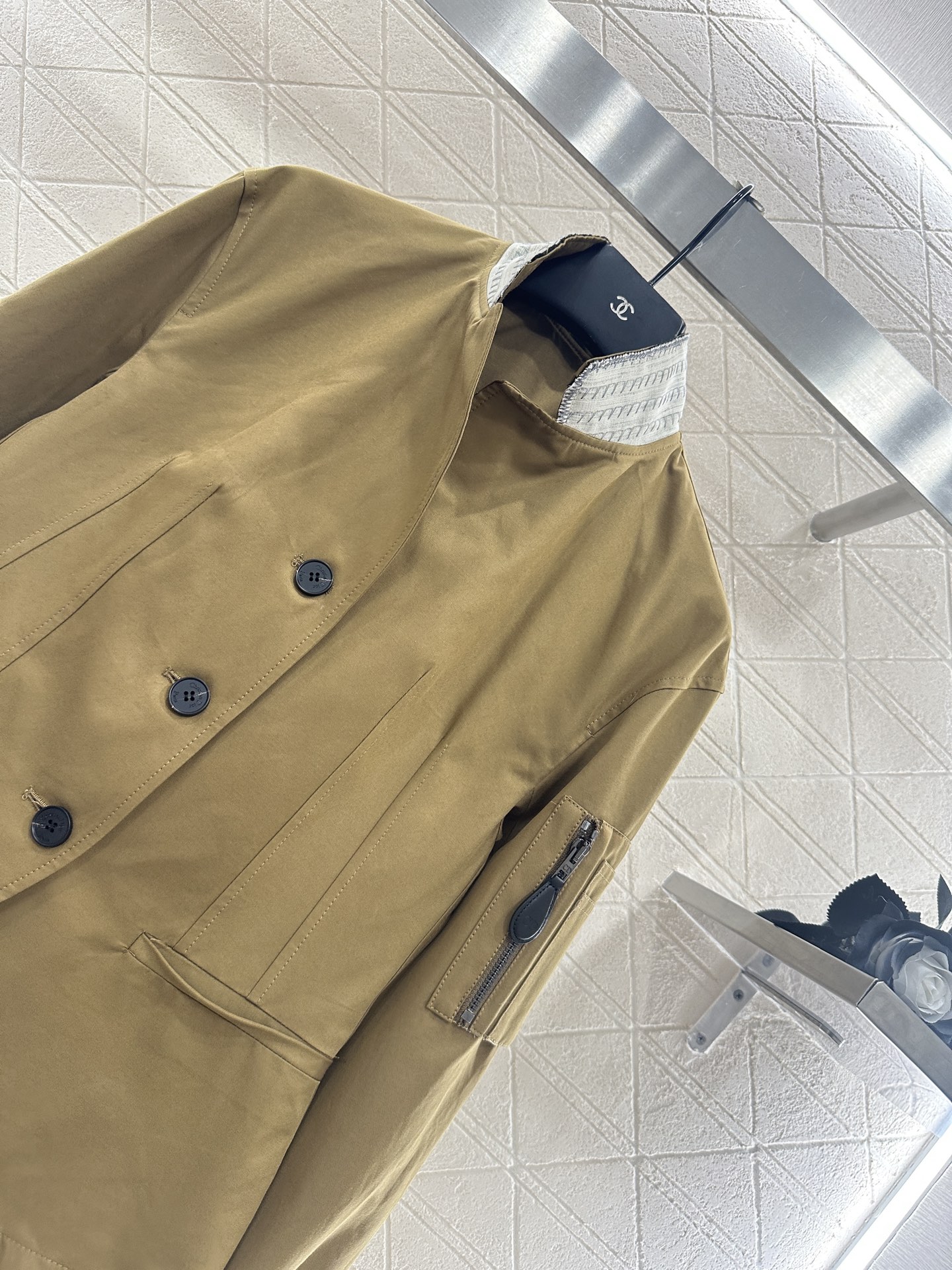 ♥Dio*♥2025新品上架 口袋立领外套定制YB斜纹全棉材质，质感高级，穿搭舒适，立翻领外套版型，前襟