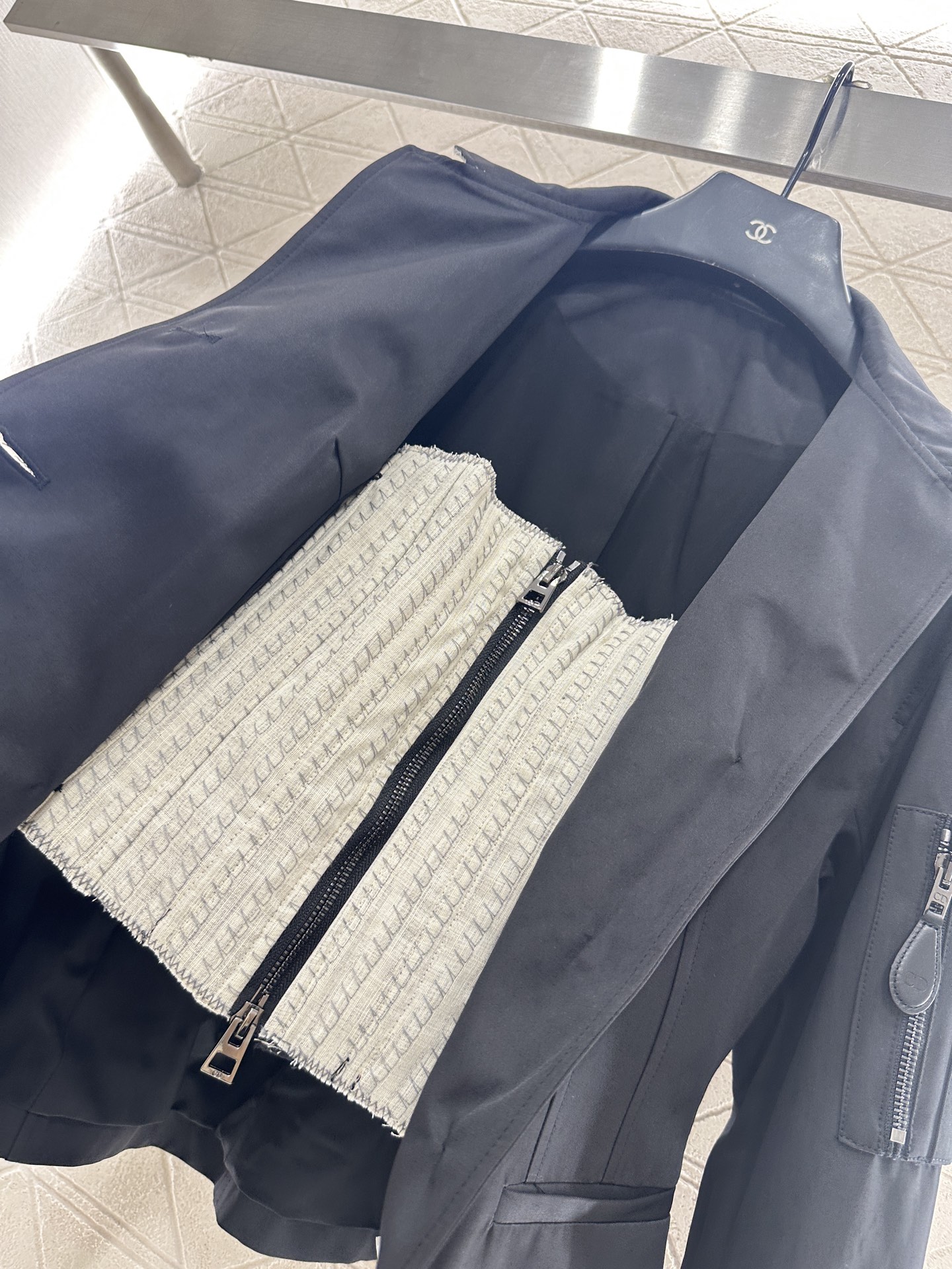 ♥Dio*♥2025新品上架 口袋立领外套定制YB斜纹全棉材质，质感高级，穿搭舒适，立翻领外套版型，前襟