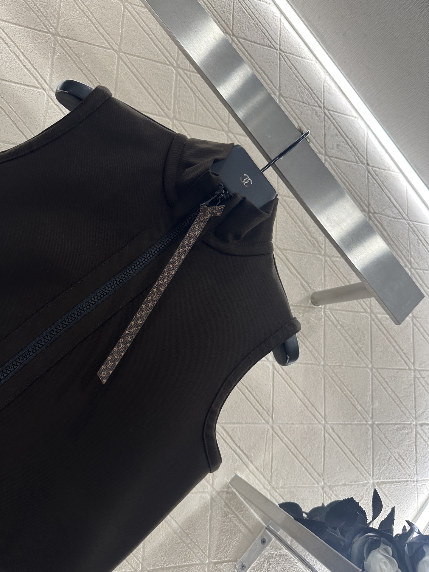 ♥Louis Vuttn*♥2024新品上架 拉链马甲长裤套装定制YB进口弹力材质，质感光泽，弹力舒适，