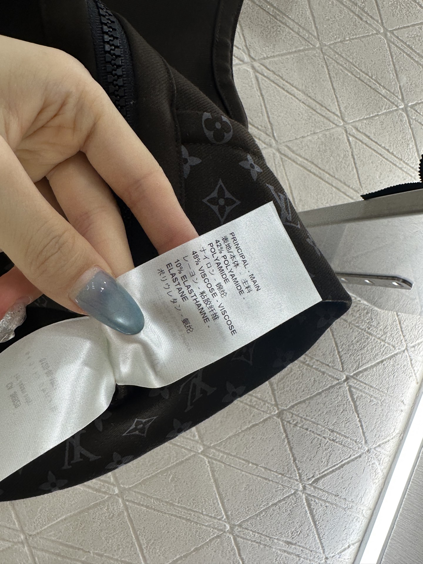 ♥Louis Vuttn*♥2024新品上架 拉链马甲长裤套装定制YB进口弹力材质，质感光泽，弹力舒适，