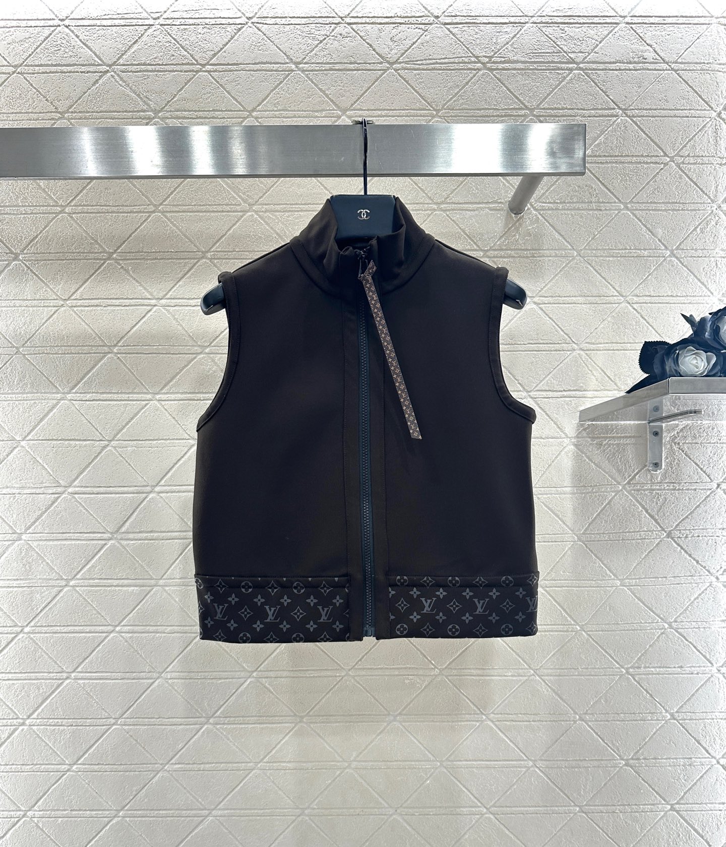 ♥Louis Vuttn*♥2024新品上架 拉链马甲长裤套装定制YB进口弹力材质，质感光泽，弹力舒适，