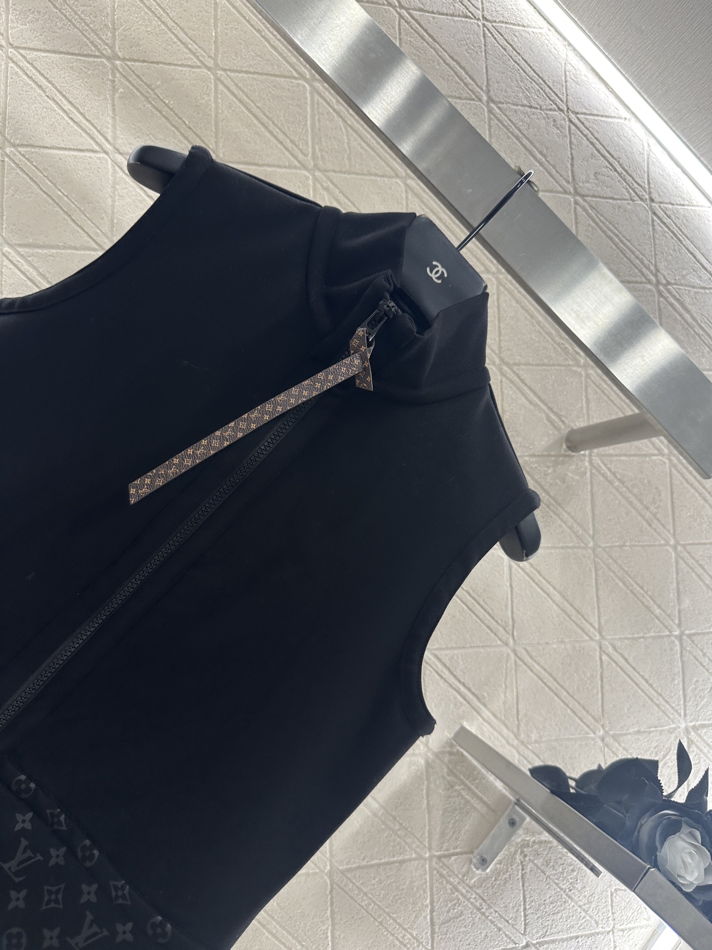 ♥Louis Vuttn*♥2024新品上架 拉链马甲长裤套装定制YB进口弹力材质，质感光泽，弹力舒适，