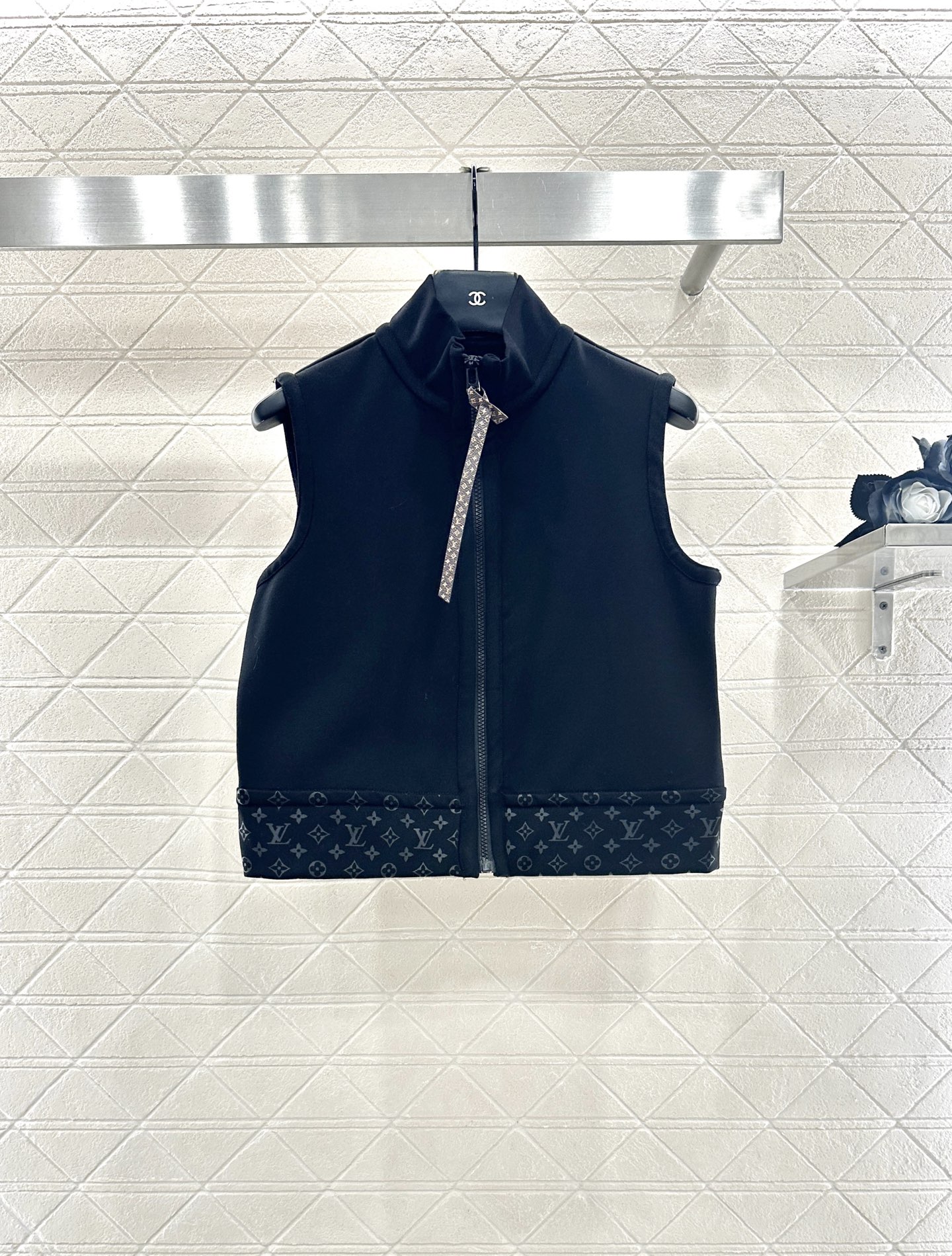 ♥Louis Vuttn*♥2024新品上架 拉链马甲长裤套装定制YB进口弹力材质，质感光泽，弹力舒适，