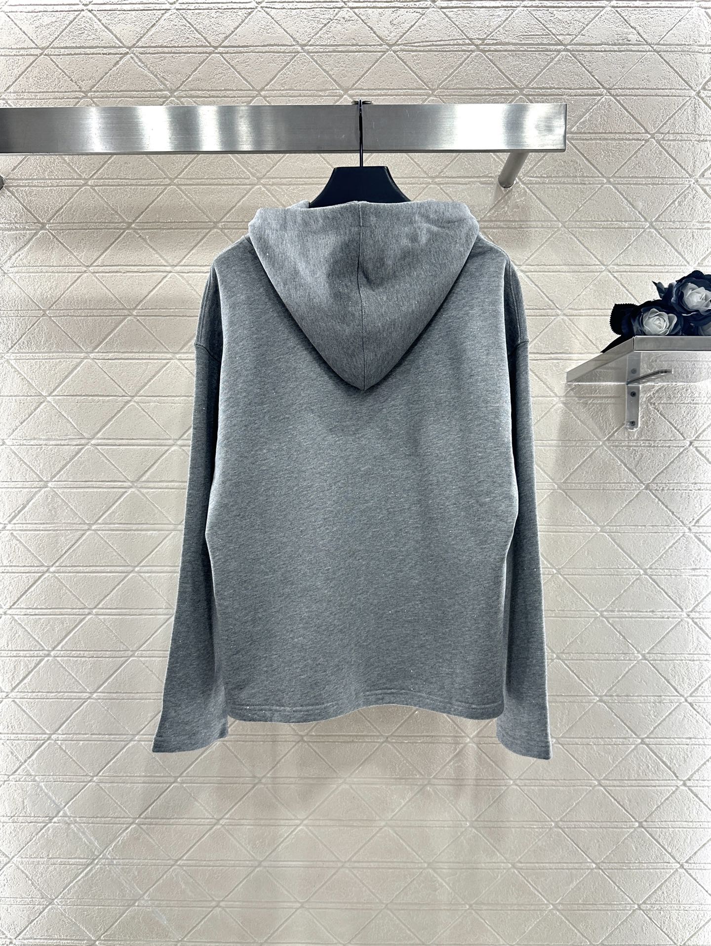 ♥Alexander wan*♥2025新品上架 细闪连帽字母卫衣定制YB原生全棉材质，柔软亲肤，久洗不