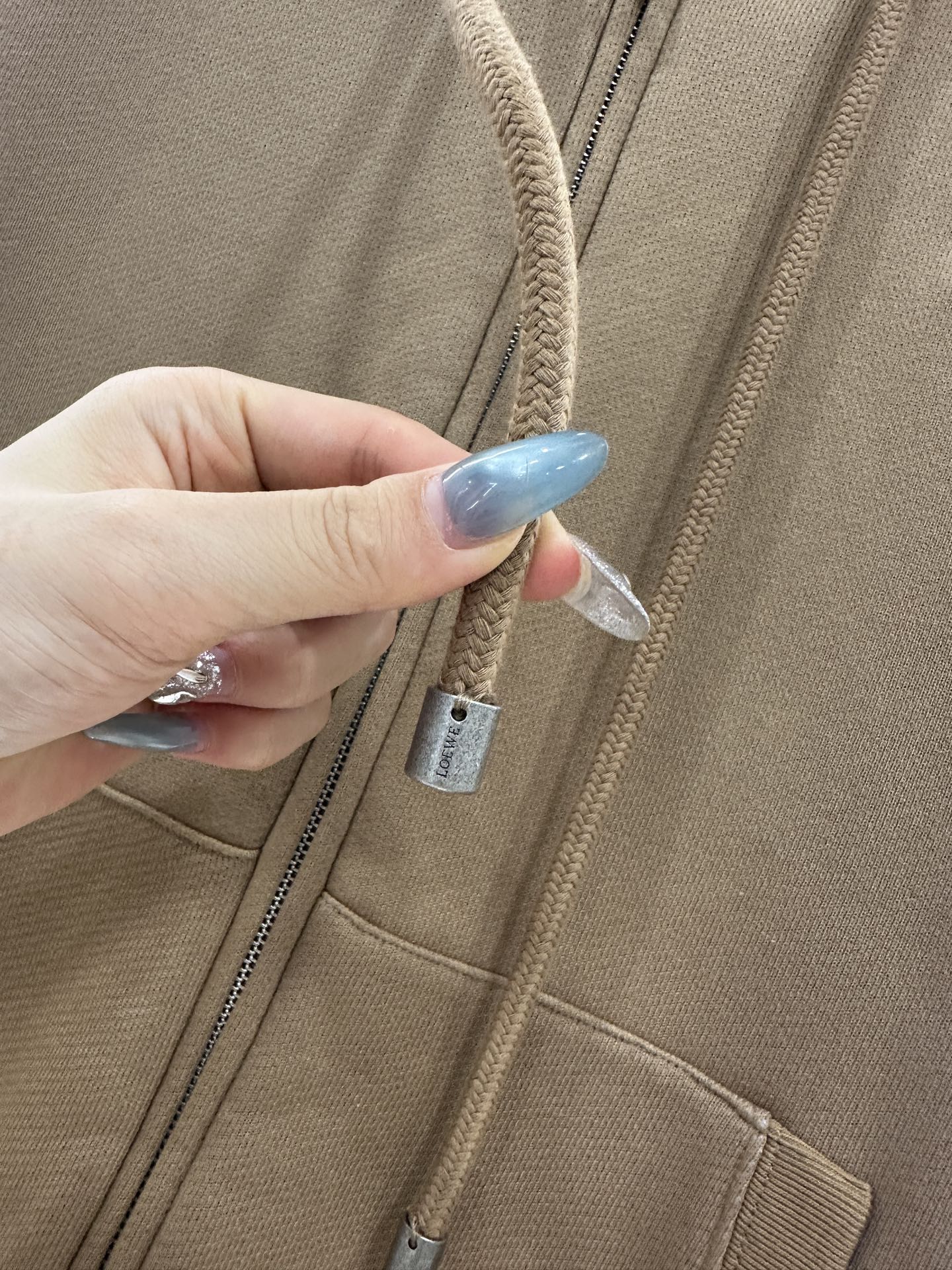 ♥Loew*♥2025新品上架 错色连帽拉链外套定制YB斜纹全棉材质，质感光泽，品相高级，百搭连帽外套，