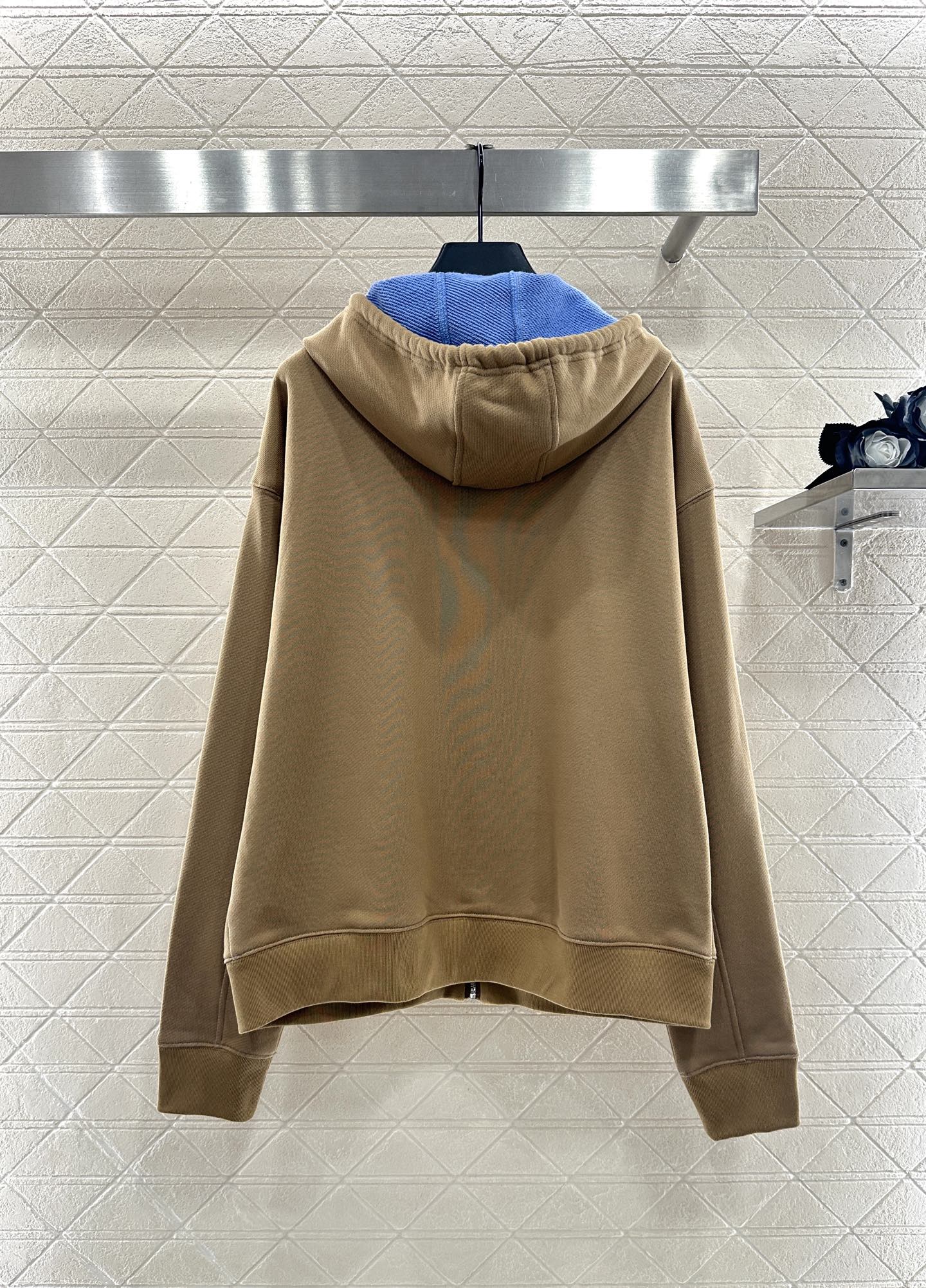 ♥Loew*♥2025新品上架 错色连帽拉链外套定制YB斜纹全棉材质，质感光泽，品相高级，百搭连帽外套，