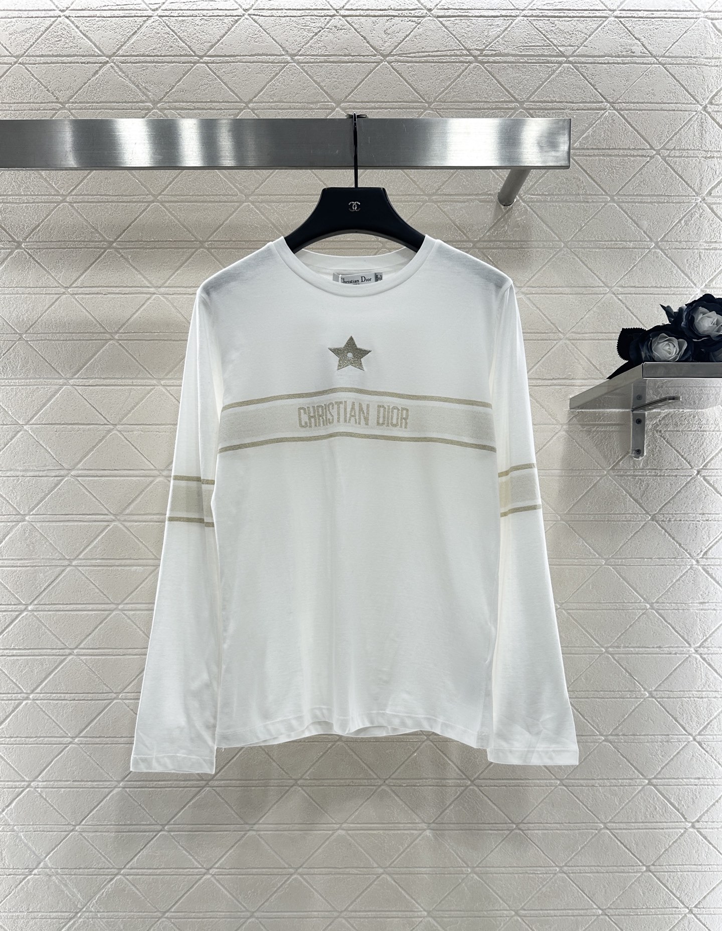 ♥Dio*♥2025新品上架 圆领刺绣字母长袖定制YB斜纹全棉材质，质感舒适，弹力好穿，圆领套头长袖裁剪