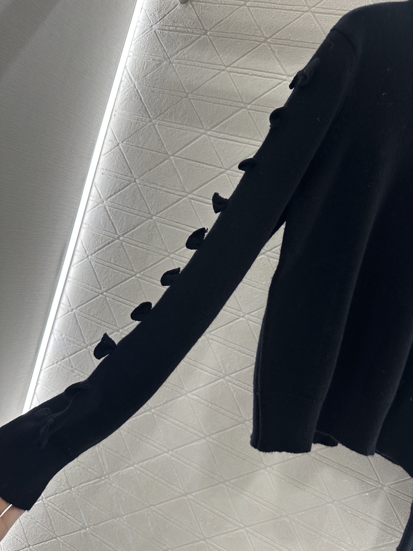 ♥Chane*♥2025新品上架 素色蝴蝶结针织毛衣定制YB羊绒纱线织造，质感光泽，柔软亲肤，长袖针织套