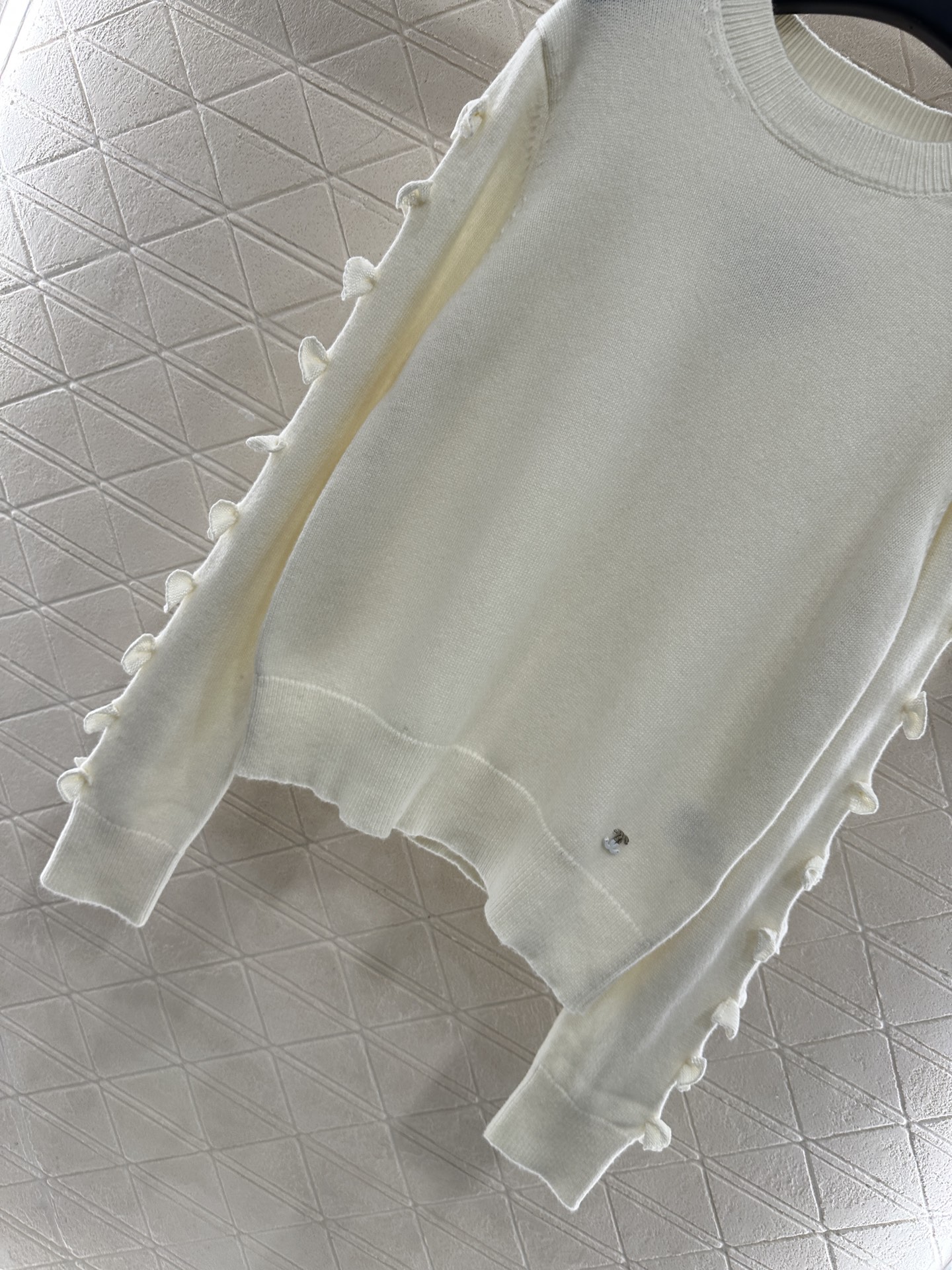 ♥Chane*♥2025新品上架 素色蝴蝶结针织毛衣定制YB羊绒纱线织造，质感光泽，柔软亲肤，长袖针织套