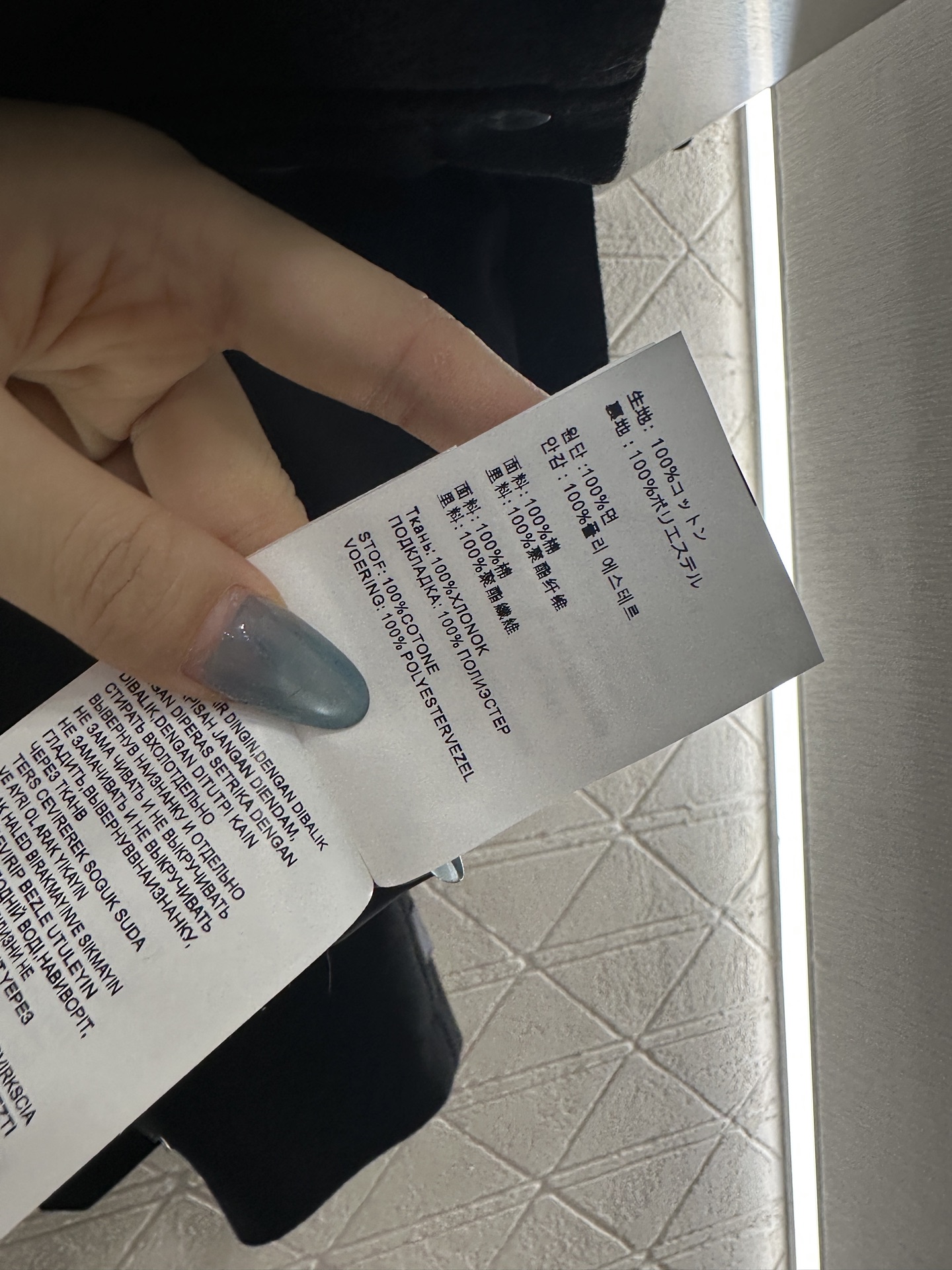 ♥Prad*♥2025新品上架 连帽拉链外套定制YB进口毛呢材质，质感细腻，挺括有型，连帽廓形外套版型，