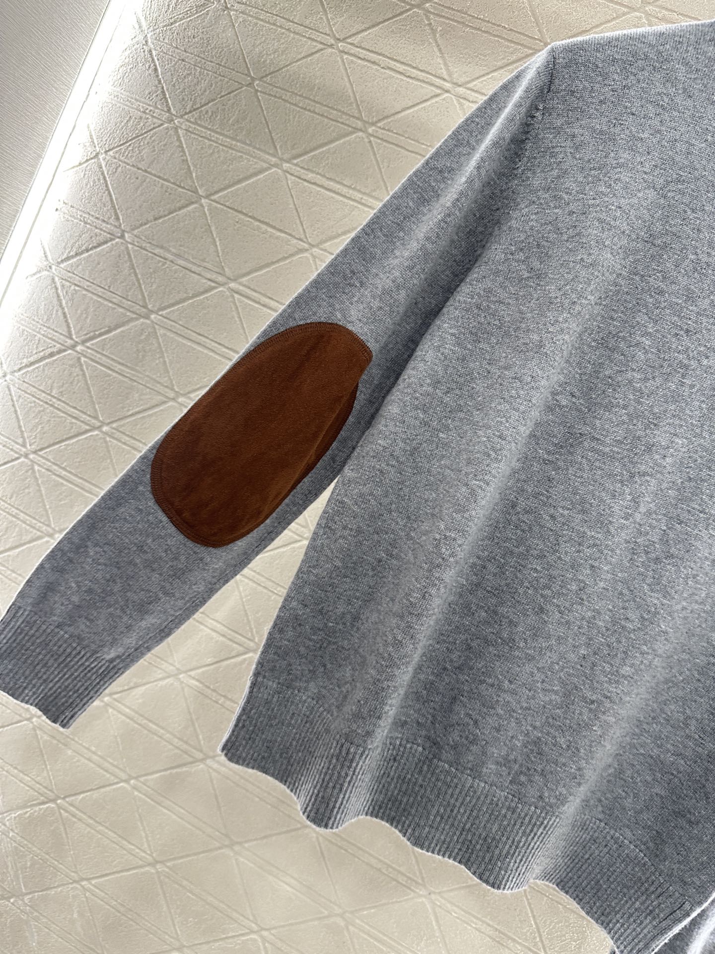 ♥Miumi*♥2025新品上架 立领针织开衫定制YB羊毛纱线织造，细腻柔软，弹力十足 ，精致拉链开衫版