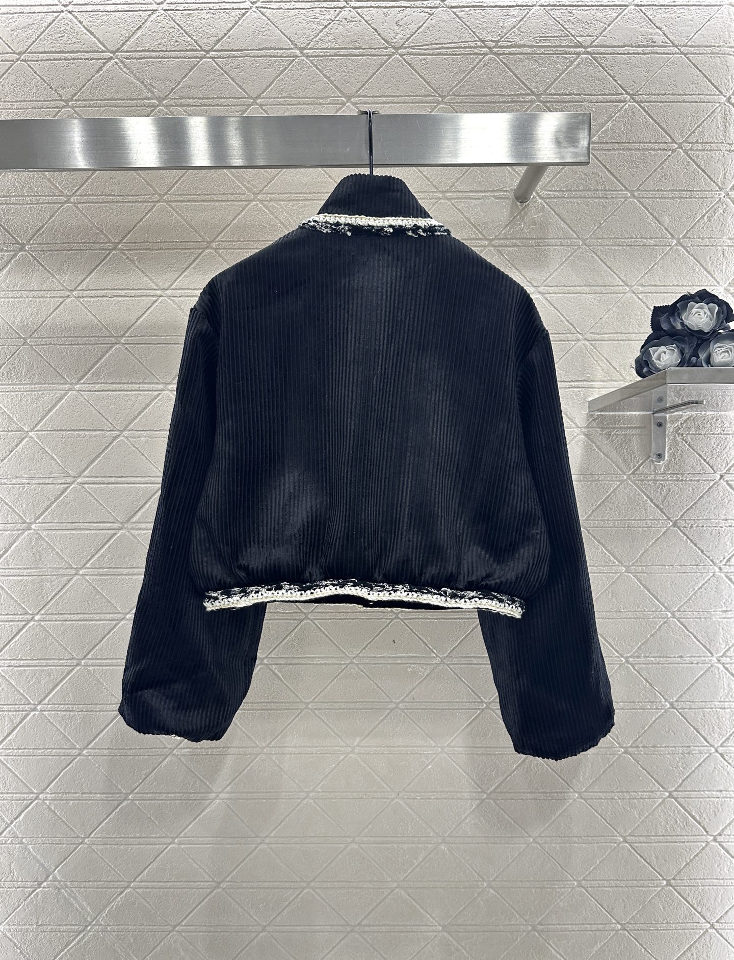 ♥Chane*♥2025新品上架 撞色捆边灯芯绒外套定制YB进口灯芯绒材质，肌理明显，质感上乘，圆领落肩