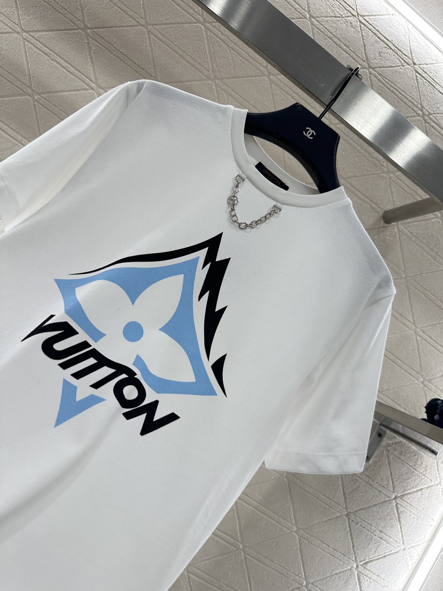 ♥Louis Vuitto*♥2025新品上架 链条圆领印花𝑇𝑒𝑒滑雪系列#定制YB斜纹全棉材质，透气舒