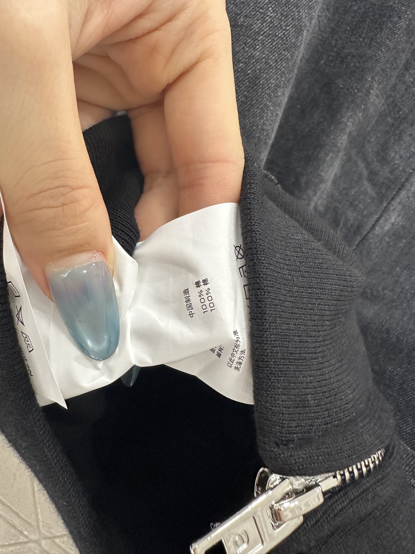 ♥Alexander wan*♥2025新品上架 牛仔短款飞行夹克外套定制YB斜纹牛仔材质，质感高级，肌