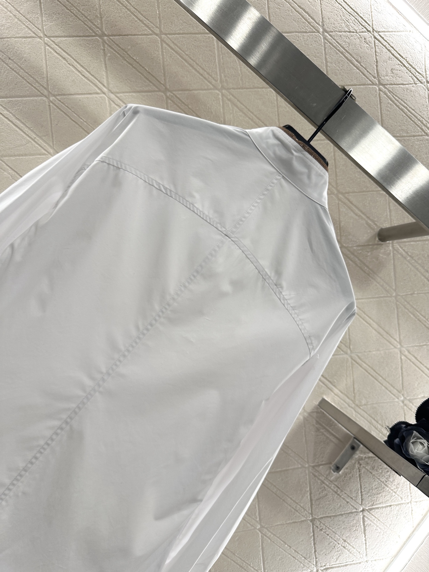 ♥Bc*♥2025新品上架 立领素色织金衬衫定制YB斜纹全棉材质，质感舒适细腻，立领落肩宽松衬衣剪裁，百