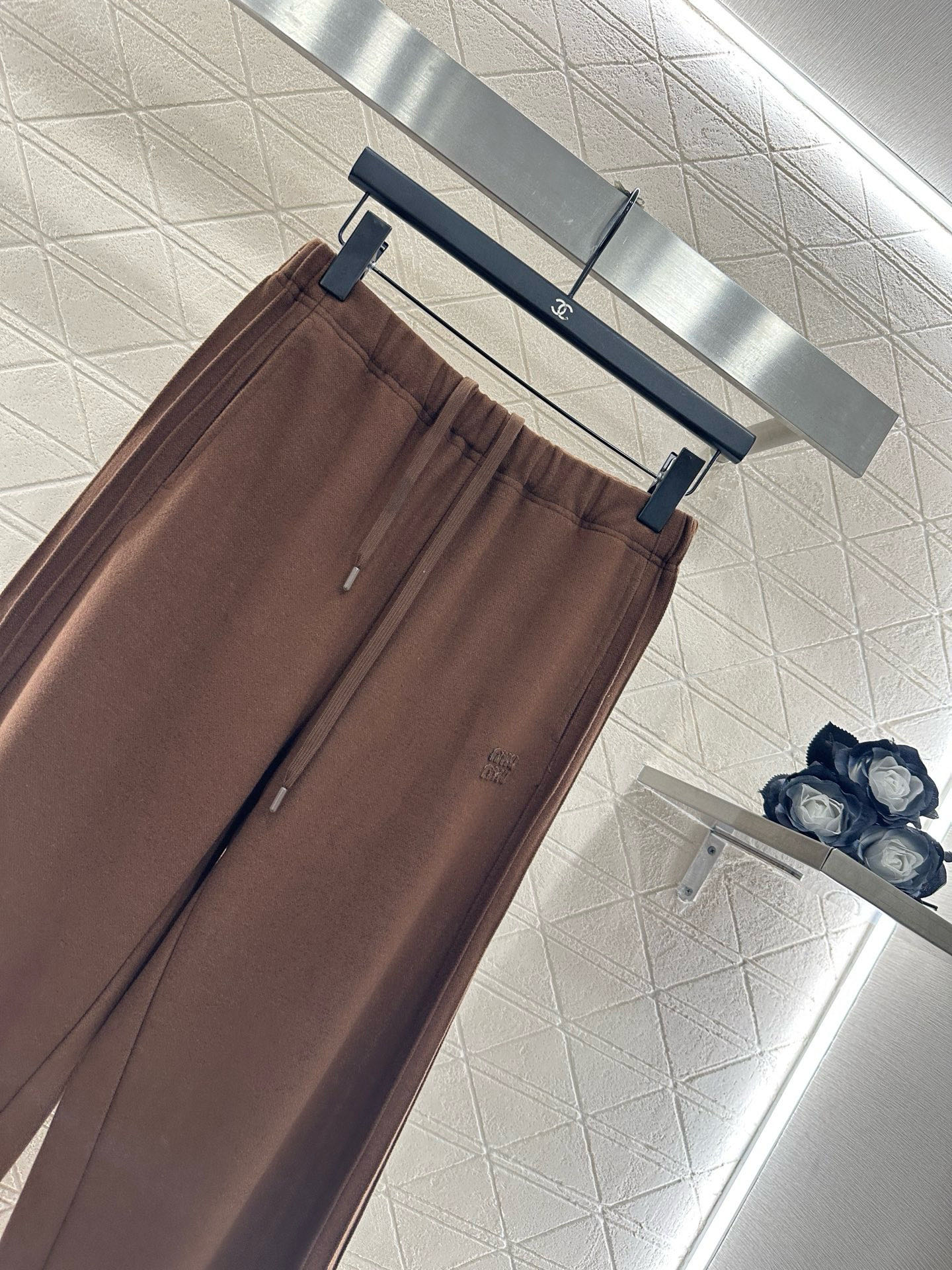 ♥Miumi*♥2025新品上架 螺纹棒球外套长裤套装定制YB进口棉纶材质，质感光泽，垂顺舒适，廓形棒球