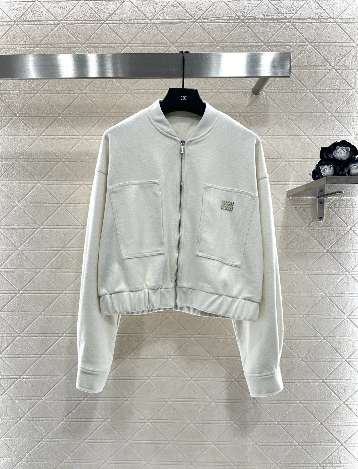 ♥Miumi*♥2025新品上架 螺纹棒球外套长裤套装定制YB进口棉纶材质，质感光泽，垂顺舒适，廓形棒球