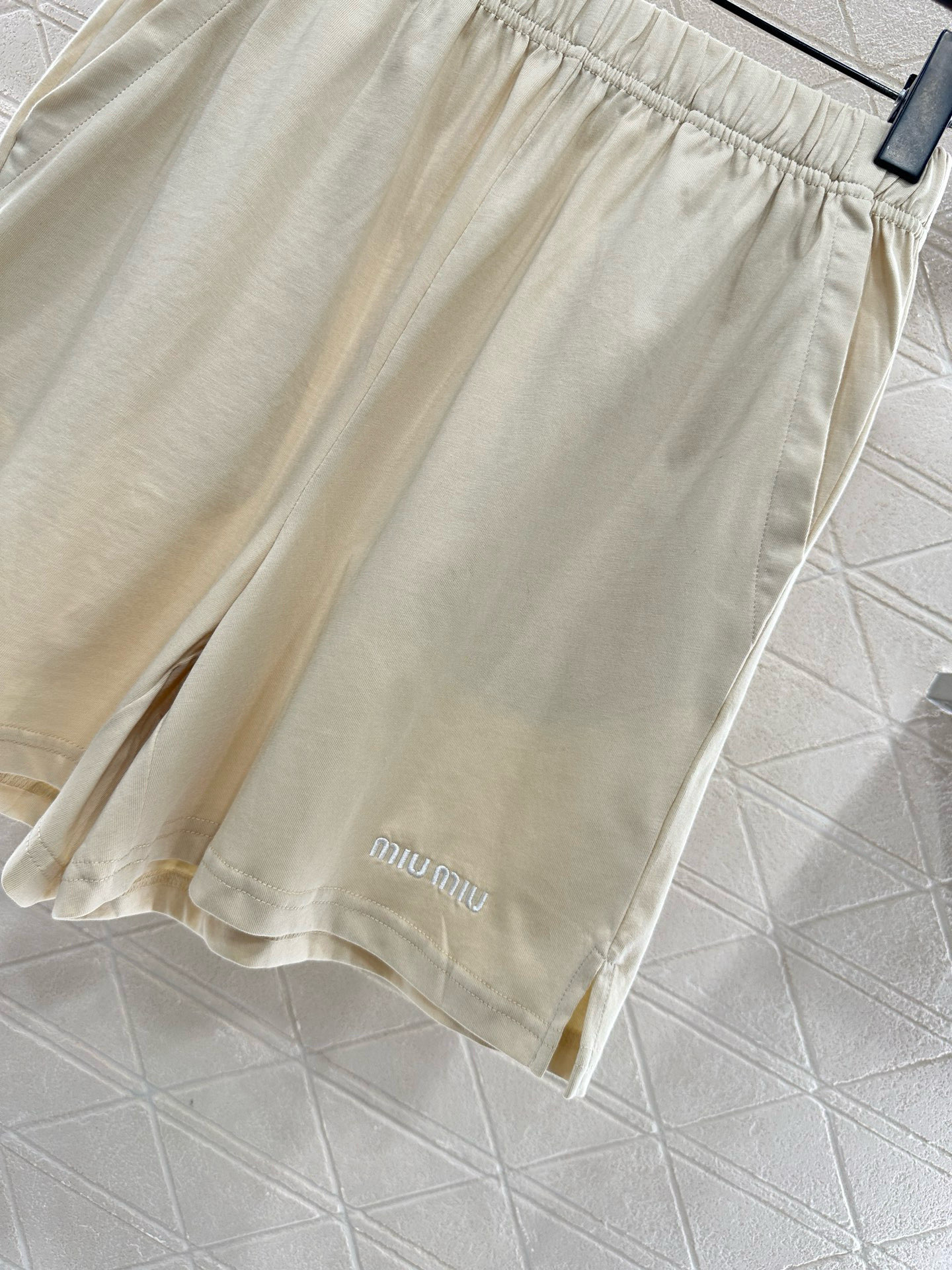 ♥Miumi*♥2025新品上架 𝑃𝑜𝑙𝑜上衣短裤套装定制YB斜纹全棉材质，舒适软糯，穿搭洋气，翻领𝑝𝑜