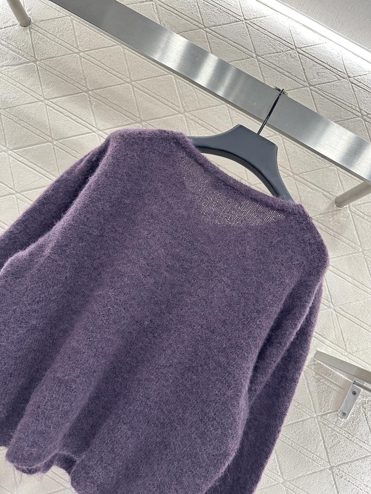 ♥Miumi*♥2025新品上架 水钻钉珠针织开衫定制YB羊毛纱线织造，密度细针织造，清晰毛感肌理，舒适