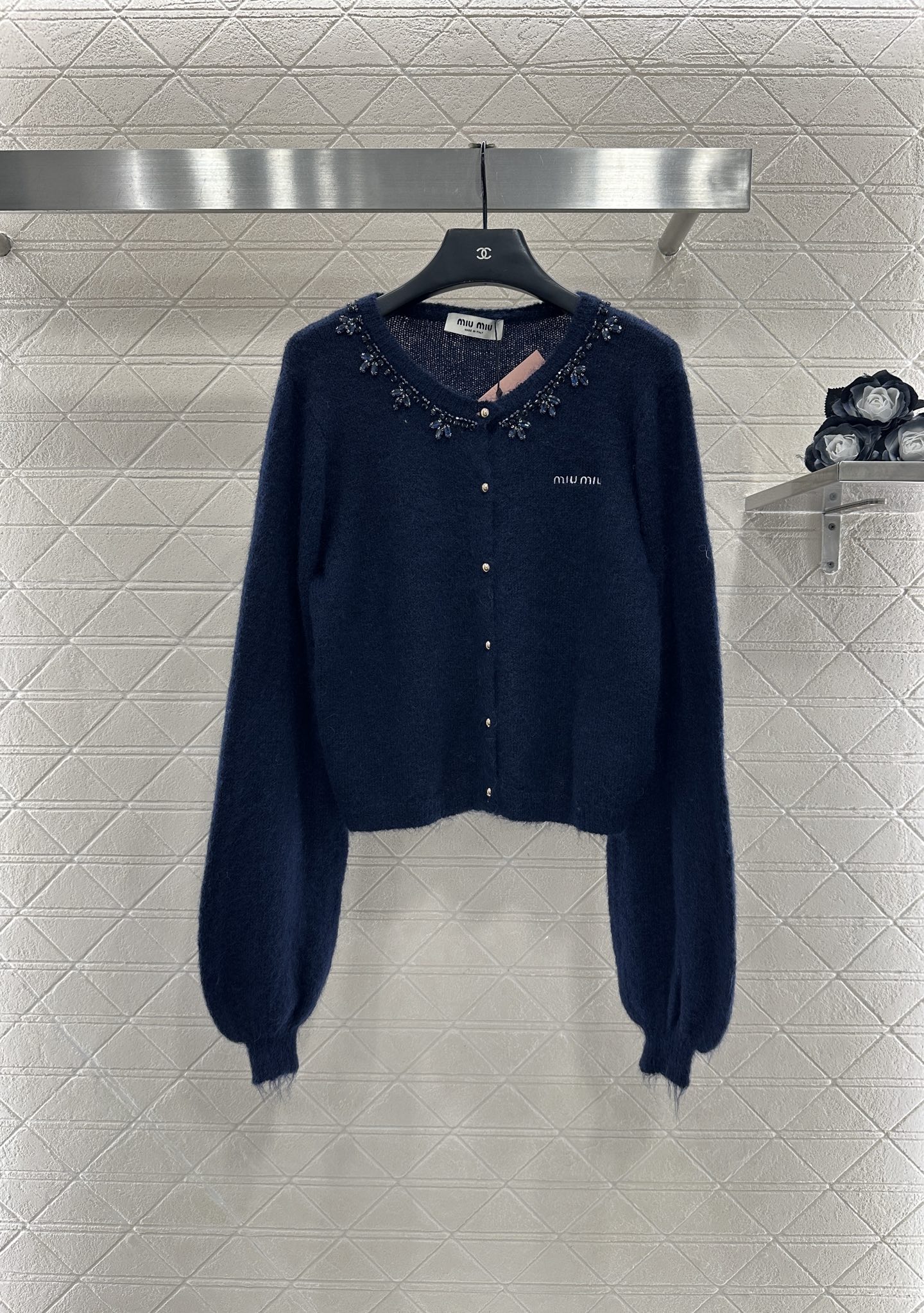Miu Miu Cardigan en Laine avec Détails de Strass - Élégance et Confort