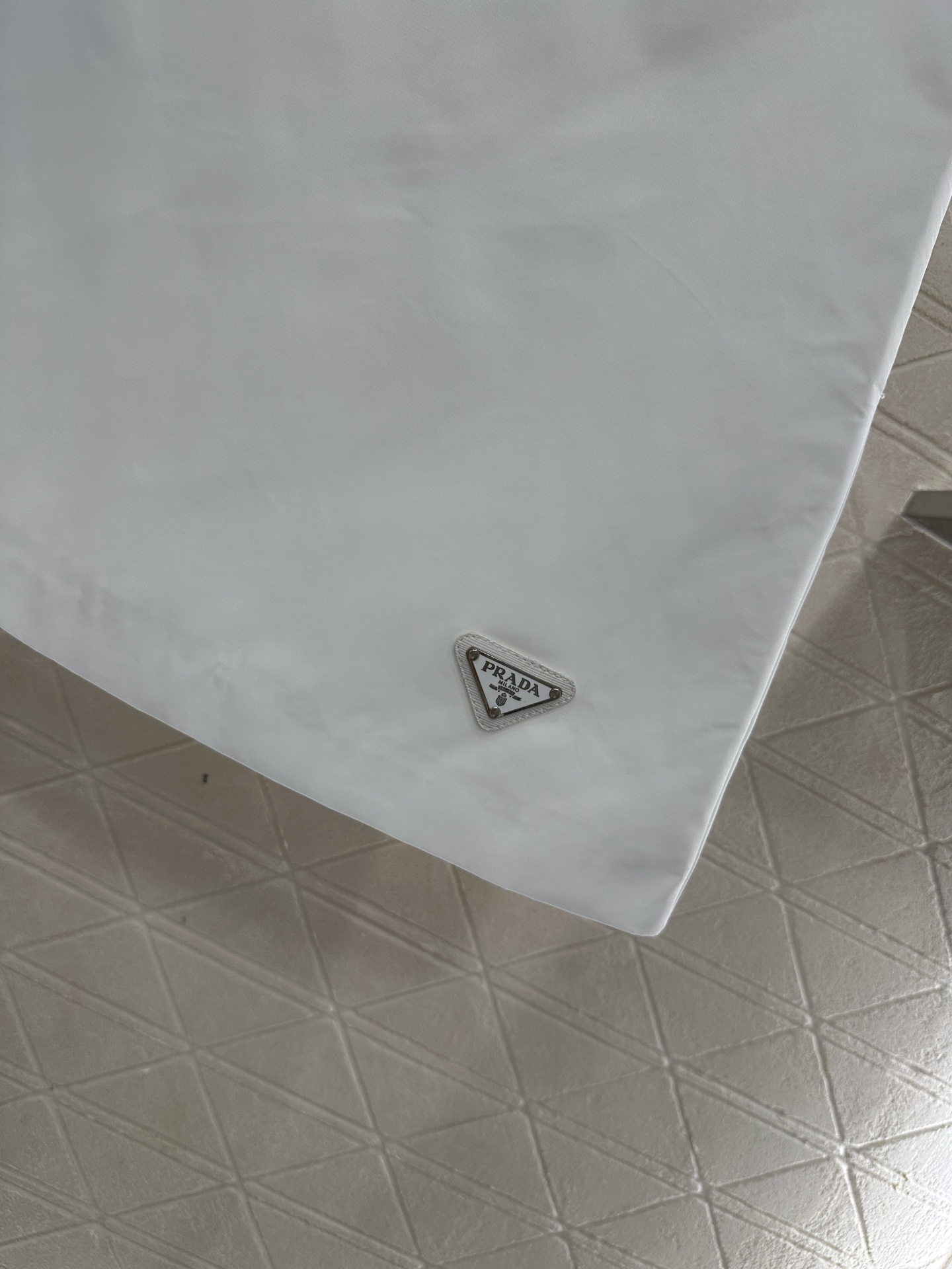 ♥Prad*♥2025新品上架 棉服外套半裙套装定制YB进口环保再生尼龙材质，质感光泽，挺括有型，翻领拉