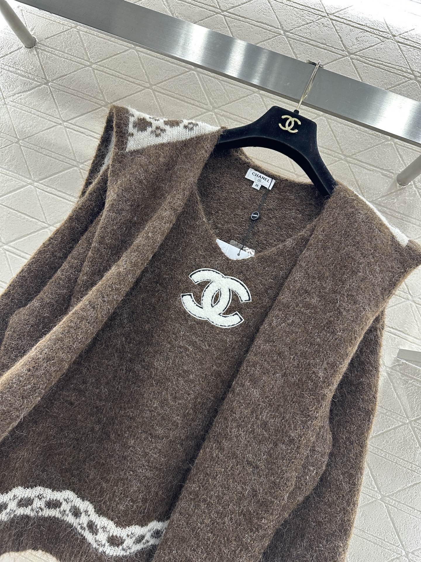 ♥Chane*♥2025新品上架 披肩针织毛衣两件套定制YB羊毛针织材质，穿搭保暖，肌理明显，针织套头披