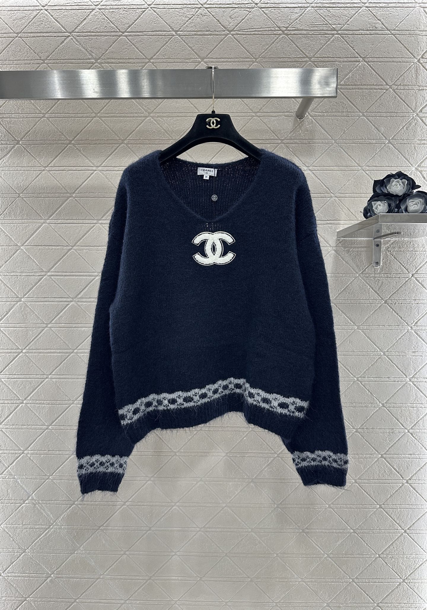 Chanel Wool Knit Sweater Two-Piece Set with Scarf - Elegant and Chic 5 i1760186012574 3443 0 3