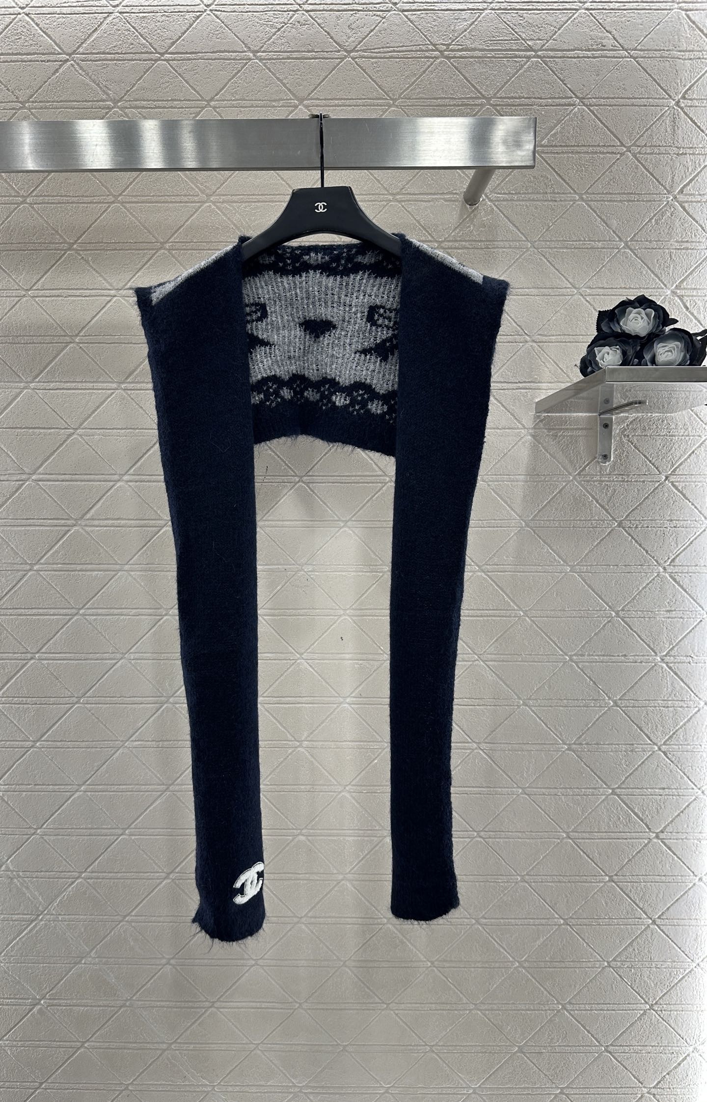 Chanel Wool Knit Sweater Two-Piece Set with Scarf - Elegant and Chic 6 i1760186013639 8570 0 4