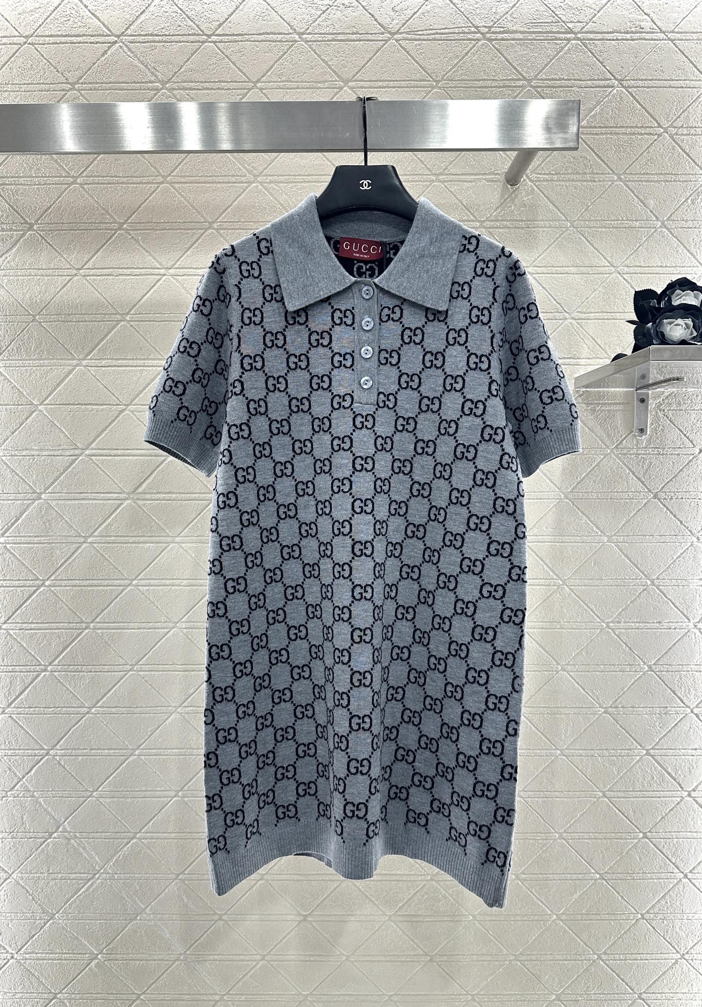 ♥Gucc*♥2025新品上架 提花针织短袖连衣裙定制YB羊毛纱线织造，质感上乘，穿搭舒适，翻领针织短袖