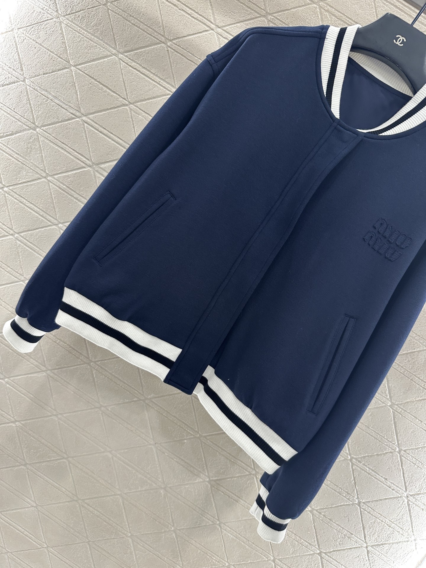 ♥Miumi*♥2025新品上架 棒球外套百褶裙套装定制YB斜纹全棉材质，质感上乘，穿搭舒适，立领棒球外