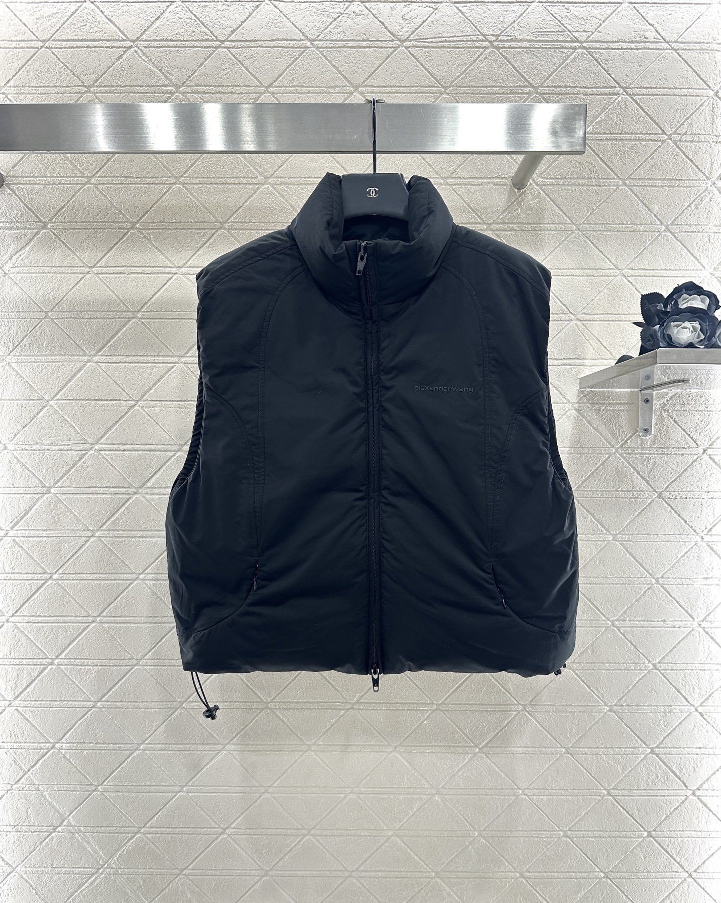 ♥Alwxander wan*♥2025新品上架 纯色净版面包服羽绒马甲定制YB防风防水尼龙材质,白鸭绒