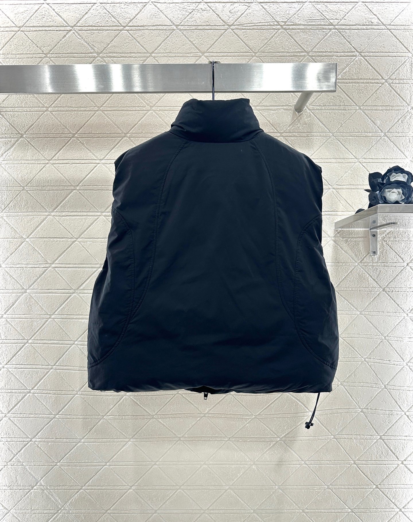 ♥Alwxander wan*♥2025新品上架 纯色净版面包服羽绒马甲定制YB防风防水尼龙材质,白鸭绒