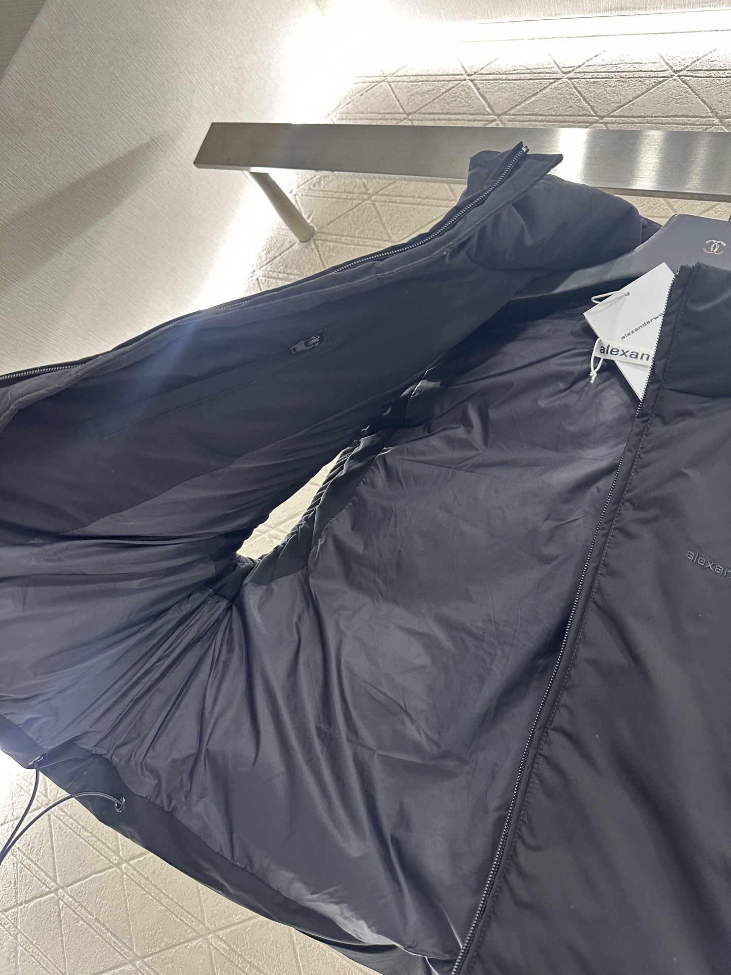 ♥Alwxander wan*♥2025新品上架 纯色净版面包服羽绒马甲定制YB防风防水尼龙材质,白鸭绒