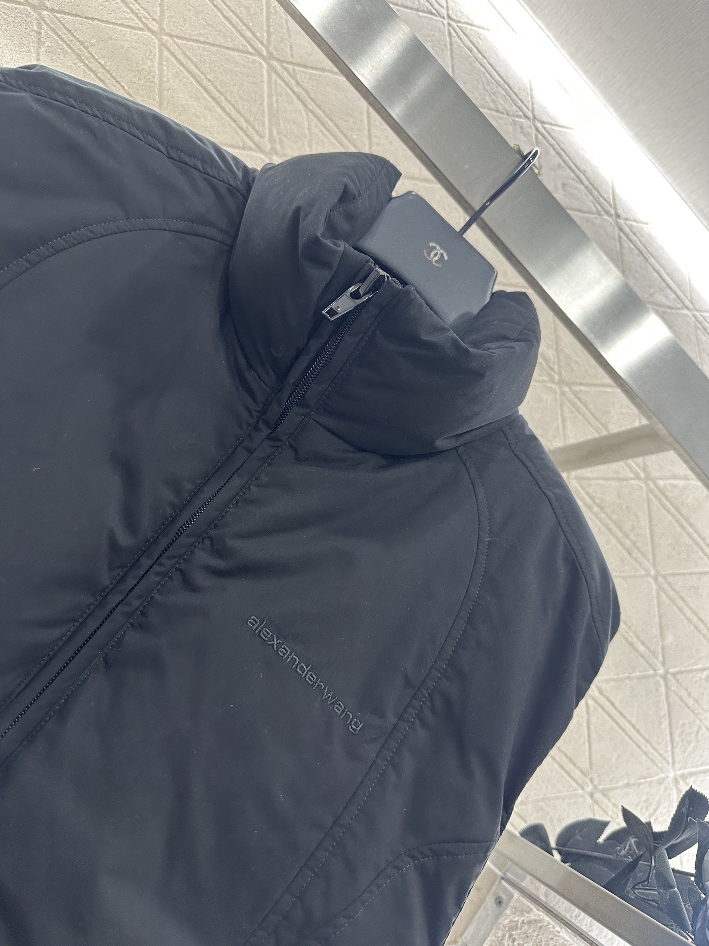 ♥Alwxander wan*♥2025新品上架 纯色净版面包服羽绒马甲定制YB防风防水尼龙材质,白鸭绒