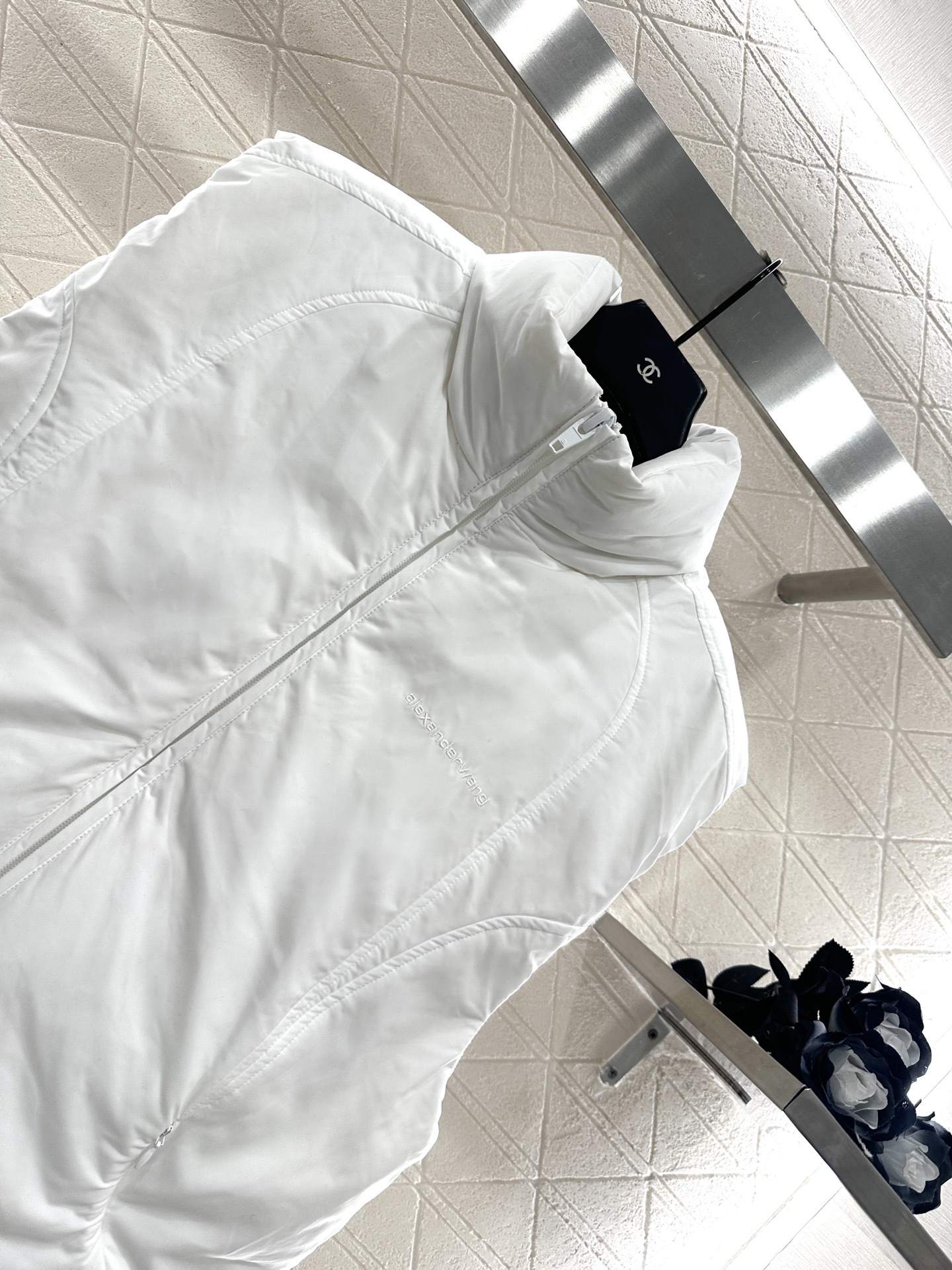 ♥Alwxander wan*♥2025新品上架 纯色净版面包服羽绒马甲定制YB防风防水尼龙材质,白鸭绒