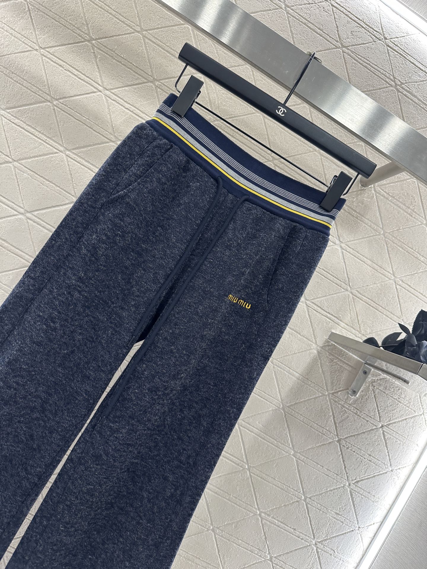 ♥Miumi*♥2025新品上架 织带拼接连帽外套长裤套装定制YB进口人棉材质，质感光泽，品相高级，短款