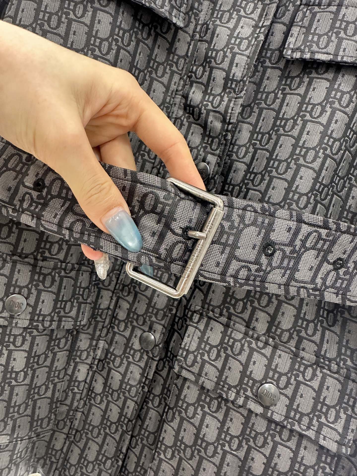 ♥Dio*♥2025新品上架 连帽腰带提花外套定制YB进口提花材质，挺括有型，质感高级，内里夹棉，轻薄款