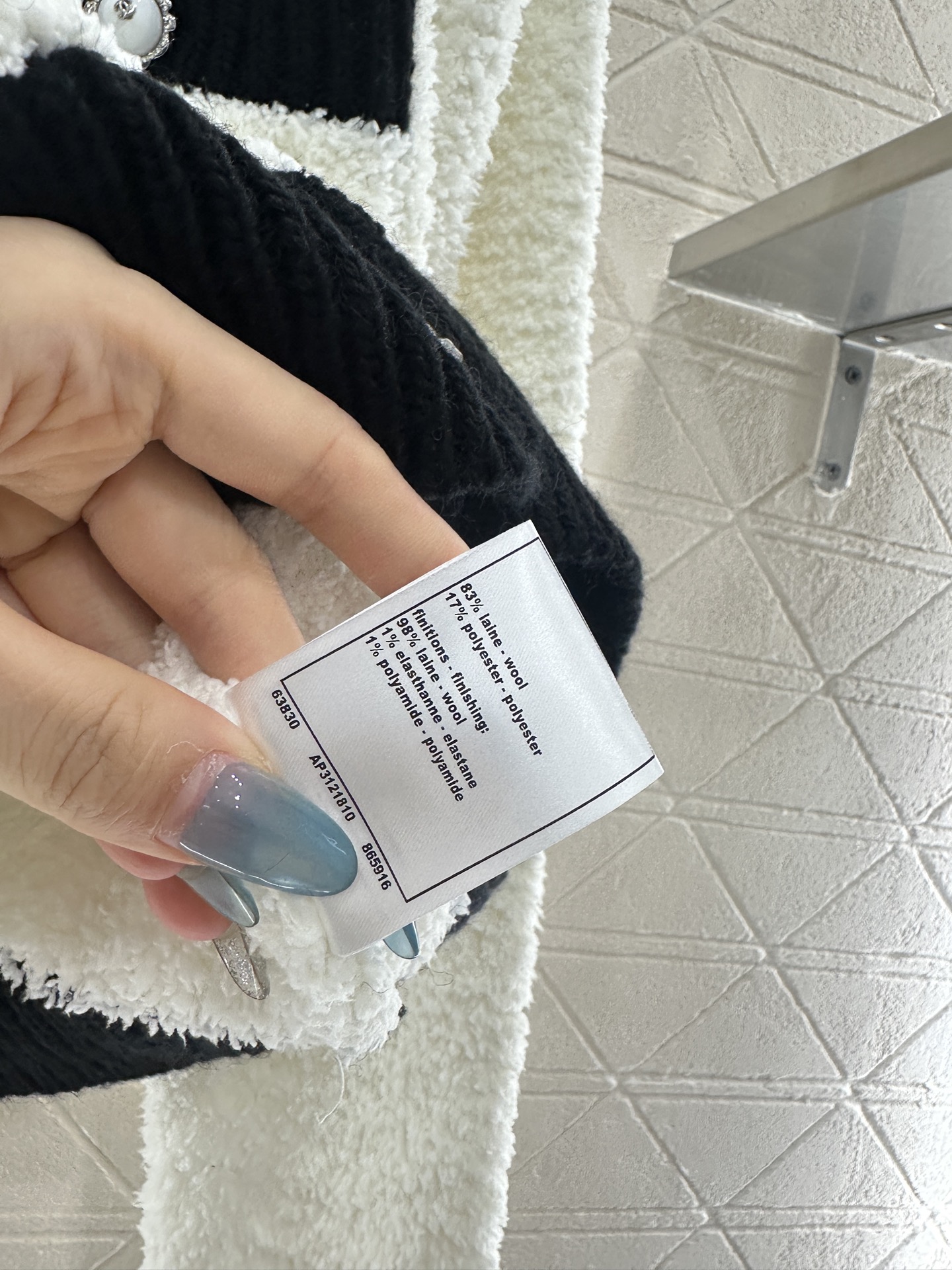 ♥Chane*♥2025新品上架 黑白撞色口袋针织开衫定制YB羊毛纱线织造，质感光泽，柔软亲肤，圆领针织