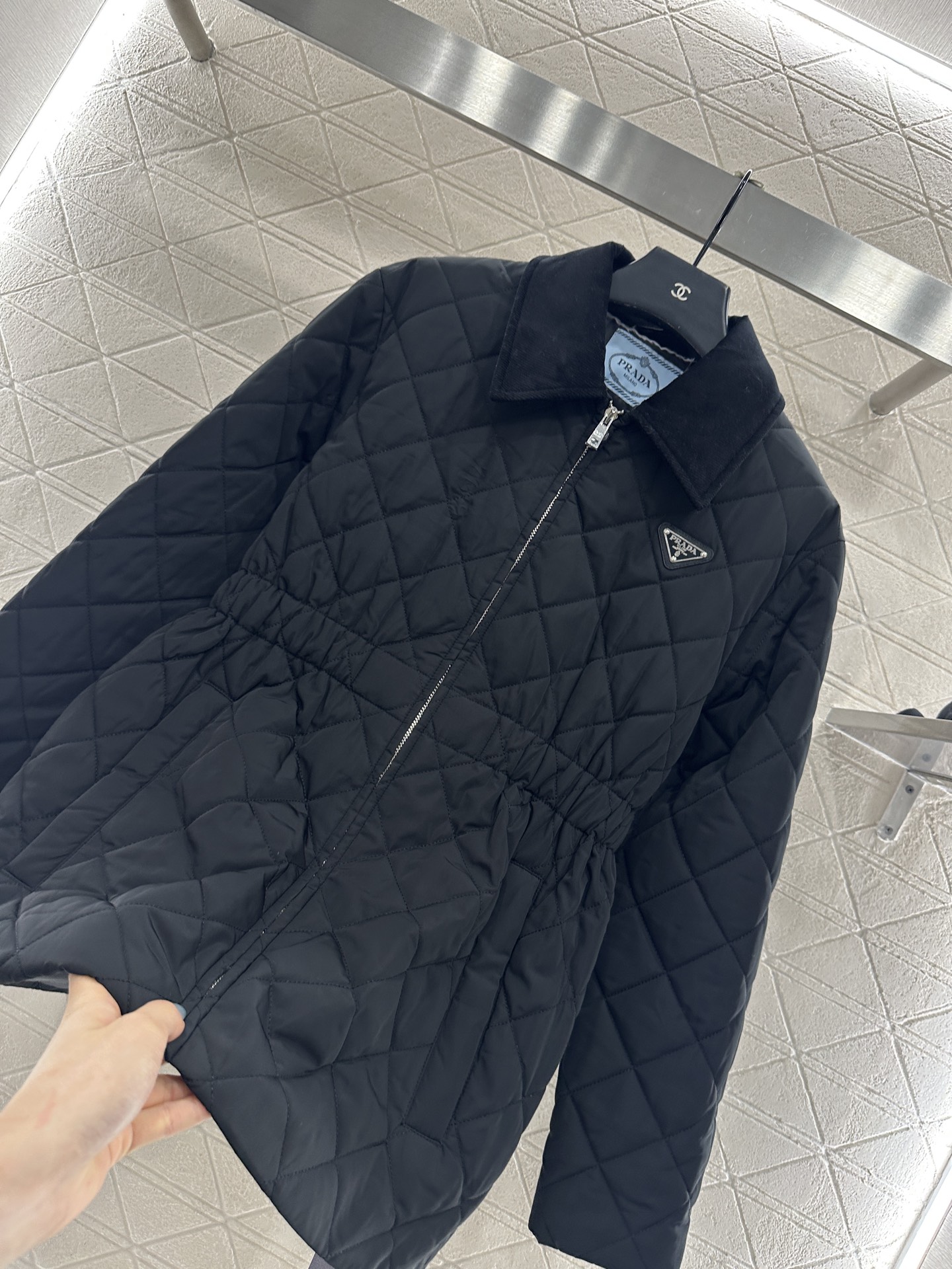 ♥Prad*♥2025新品上架 灯芯绒领拼接棉服外套定制YB防风防水尼龙材质，羽绒棉填充内里，整件轻盈保