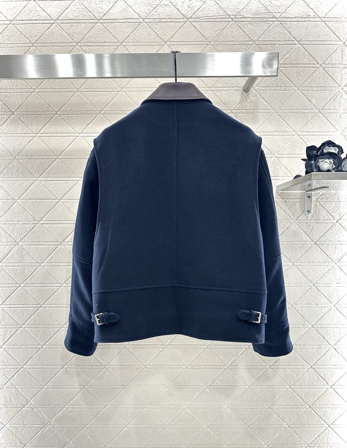 ♥Miumi*♥2025新品上架 真皮领绒毛呢棉服外套定制YB进口羊毛呢材质，羽绒棉填充整件轻盈保暖，真