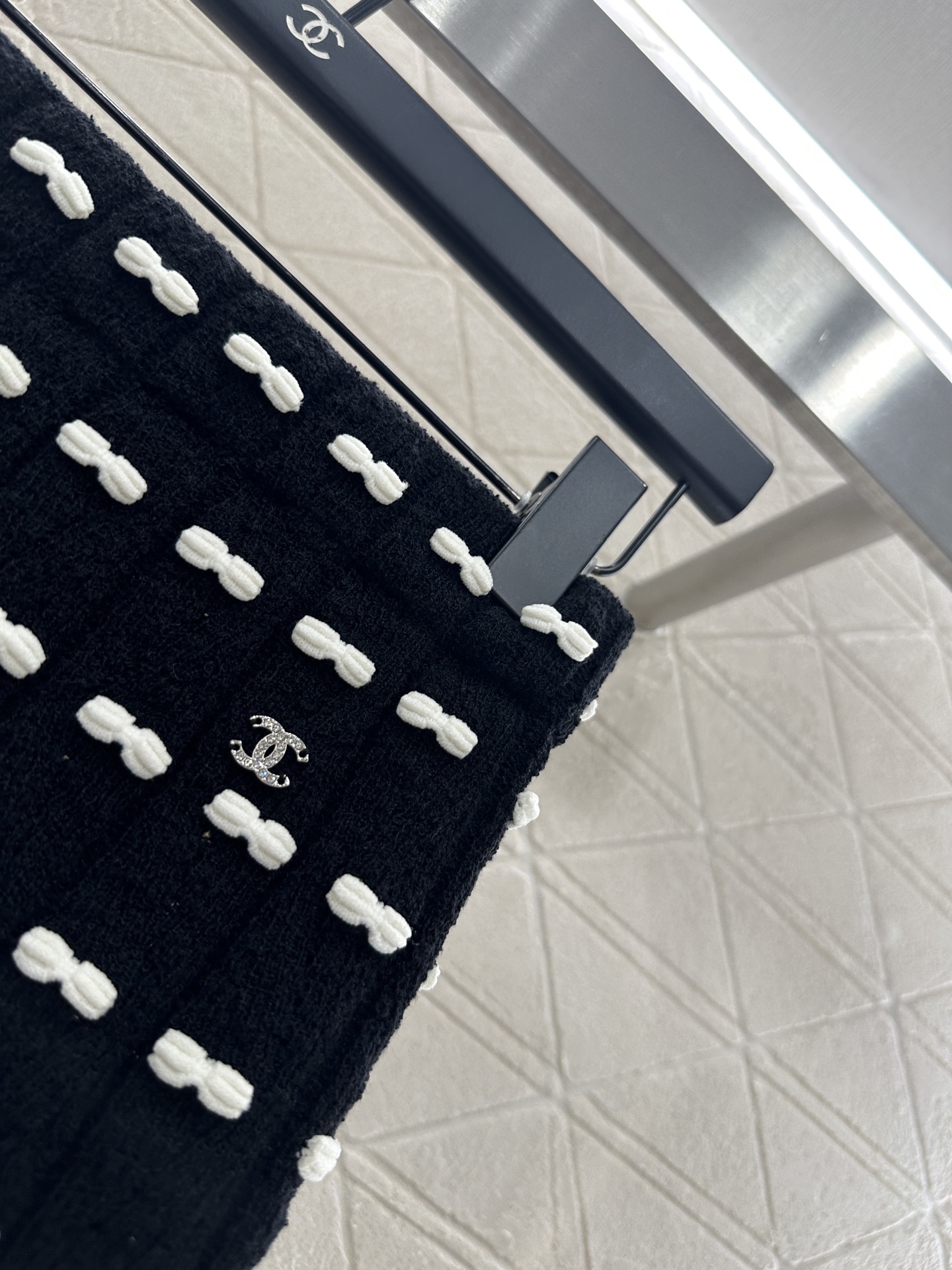 ♥Chane*♥2025新品上架 蝴蝶结针织短裙定制YB羊毛纱线织造，质感高级舒适，高腰弹力直筒半裙剪裁