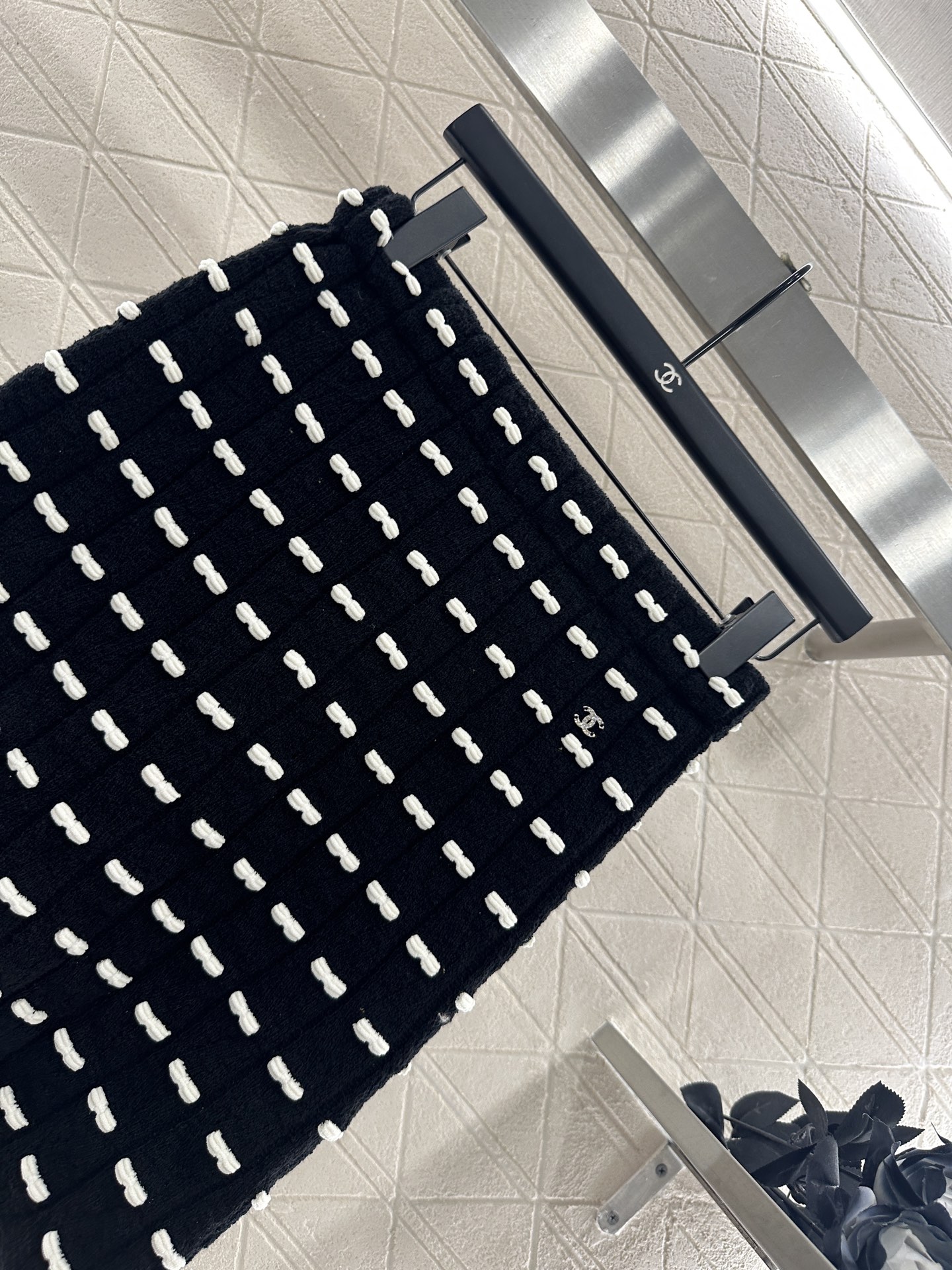 ♥Chane*♥2025新品上架 蝴蝶结针织短裙定制YB羊毛纱线织造，质感高级舒适，高腰弹力直筒半裙剪裁