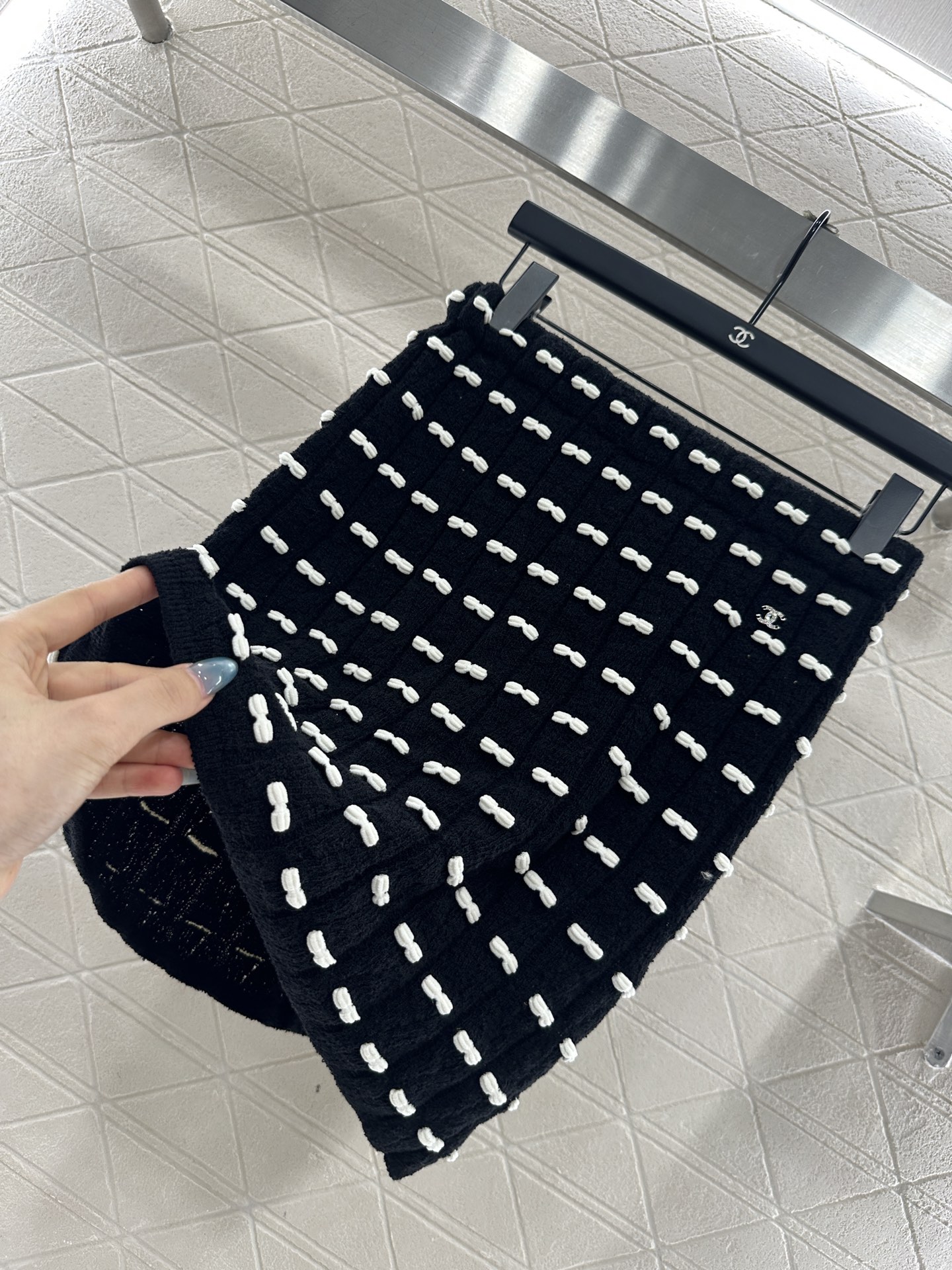 ♥Chane*♥2025新品上架 蝴蝶结针织短裙定制YB羊毛纱线织造，质感高级舒适，高腰弹力直筒半裙剪裁