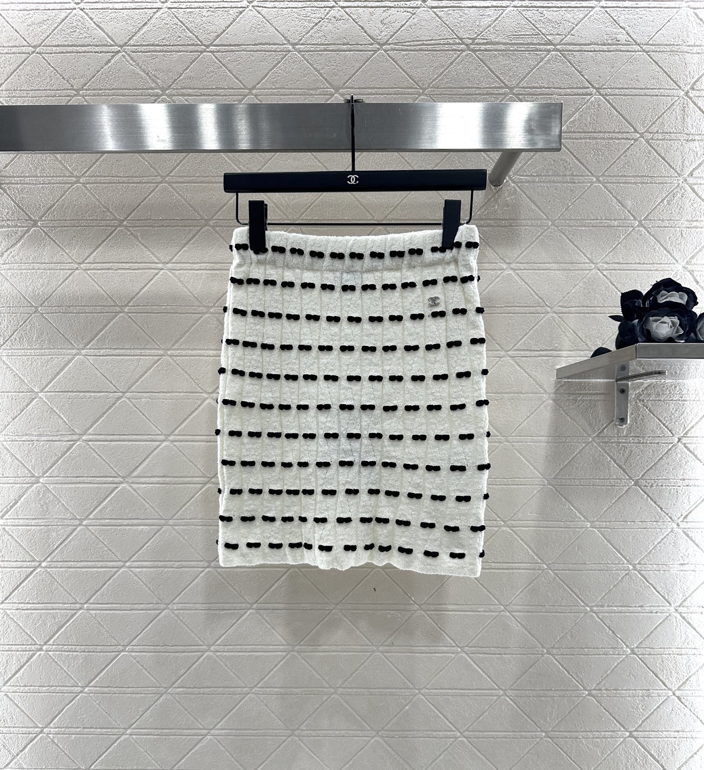 ♥Chane*♥2025新品上架 蝴蝶结针织短裙定制YB羊毛纱线织造，质感高级舒适，高腰弹力直筒半裙剪裁